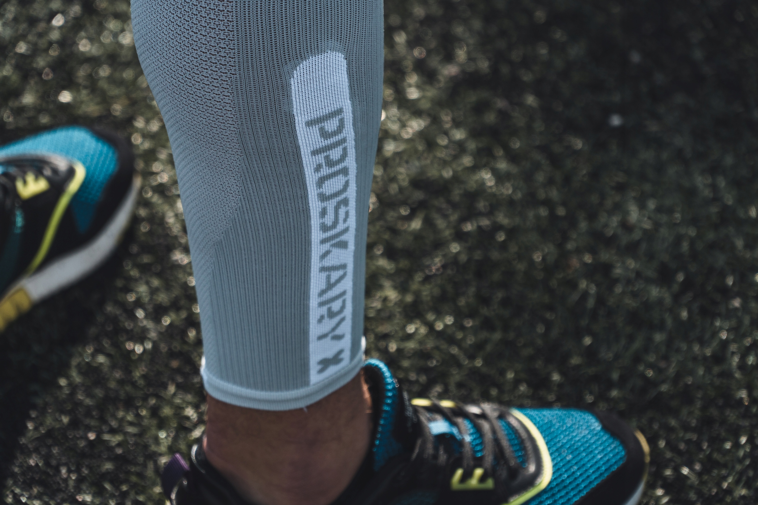 OPASKI NA ŁYDKI PROSKARY SZARE Model Proskary Opaski