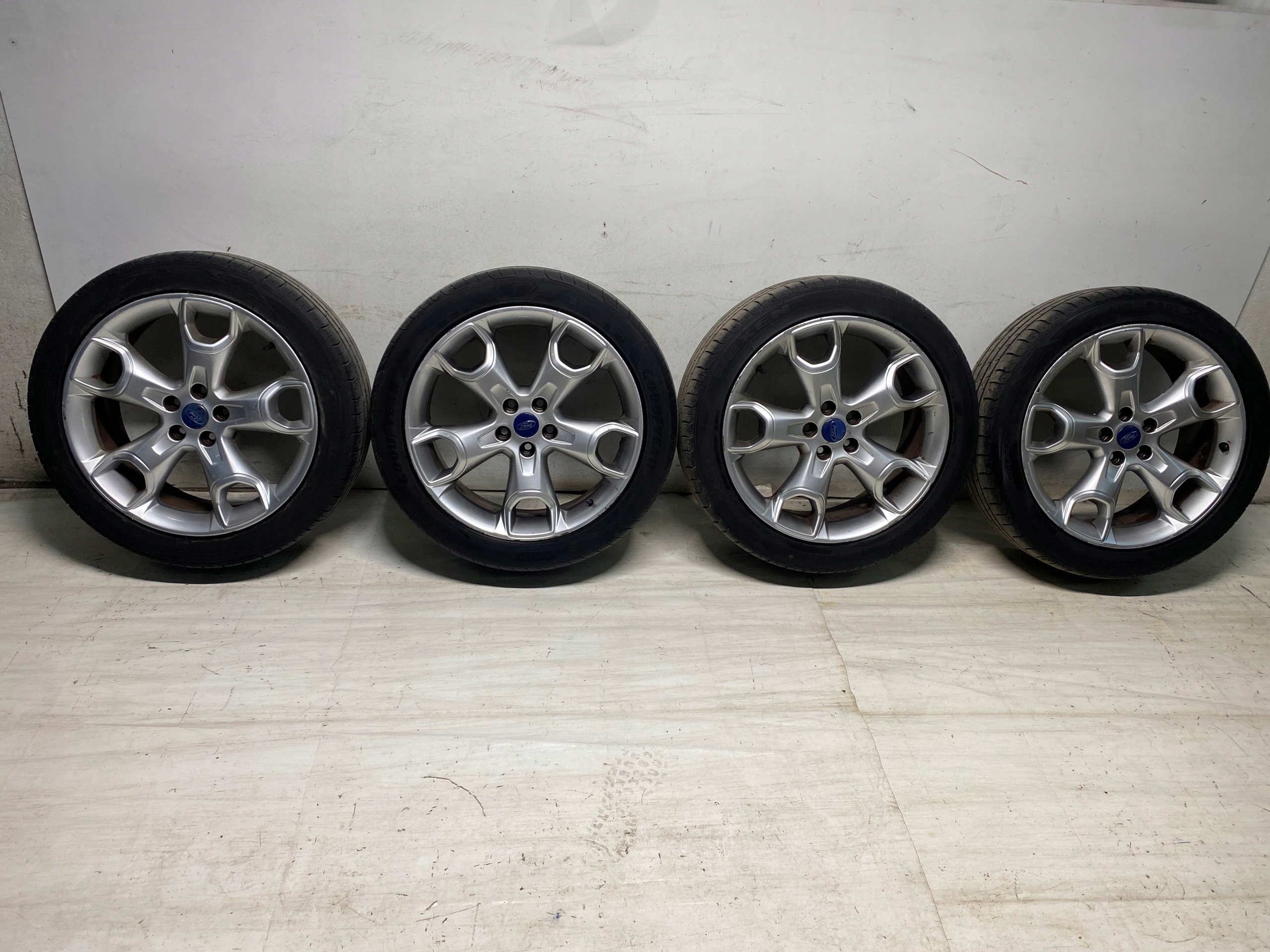 wheels discs 235/45R19 FORD KUGA MK2
