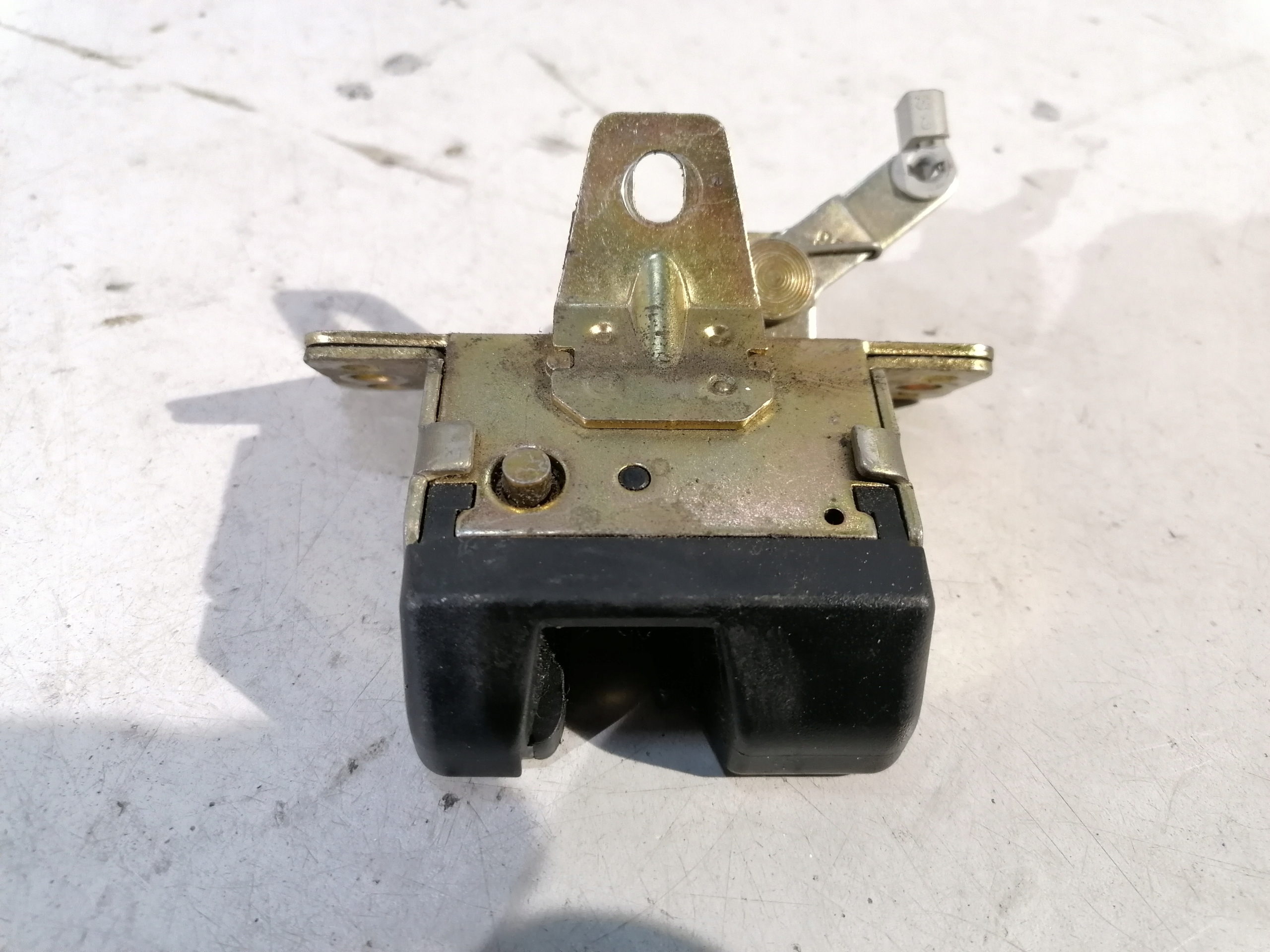 Opel Astra II HB lock bonnet rear part