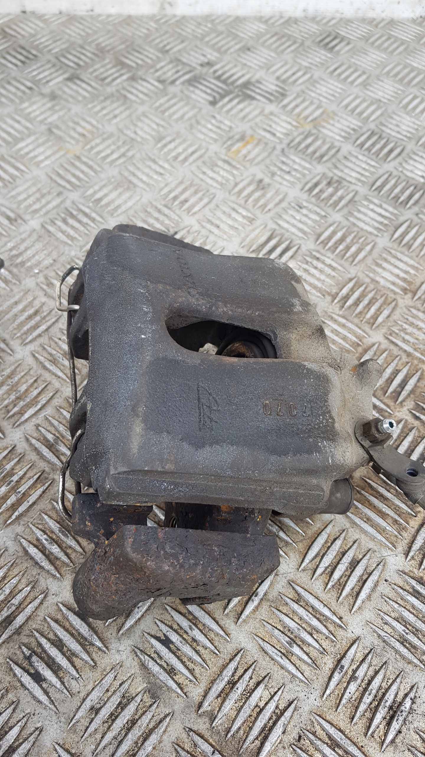 VOLVO V70 and caliper brake calipers front 2.4 ATE