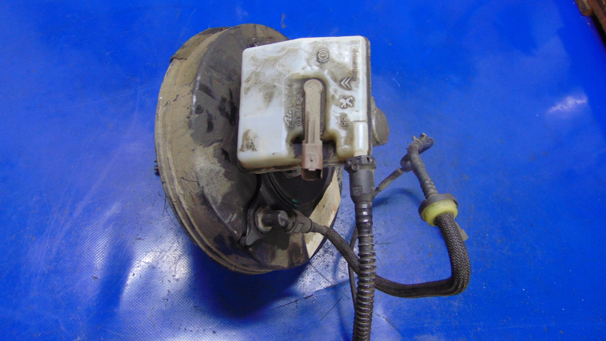 Servo bremsen 1.6HDI PEUGEOT 5008 09-17 ROK
