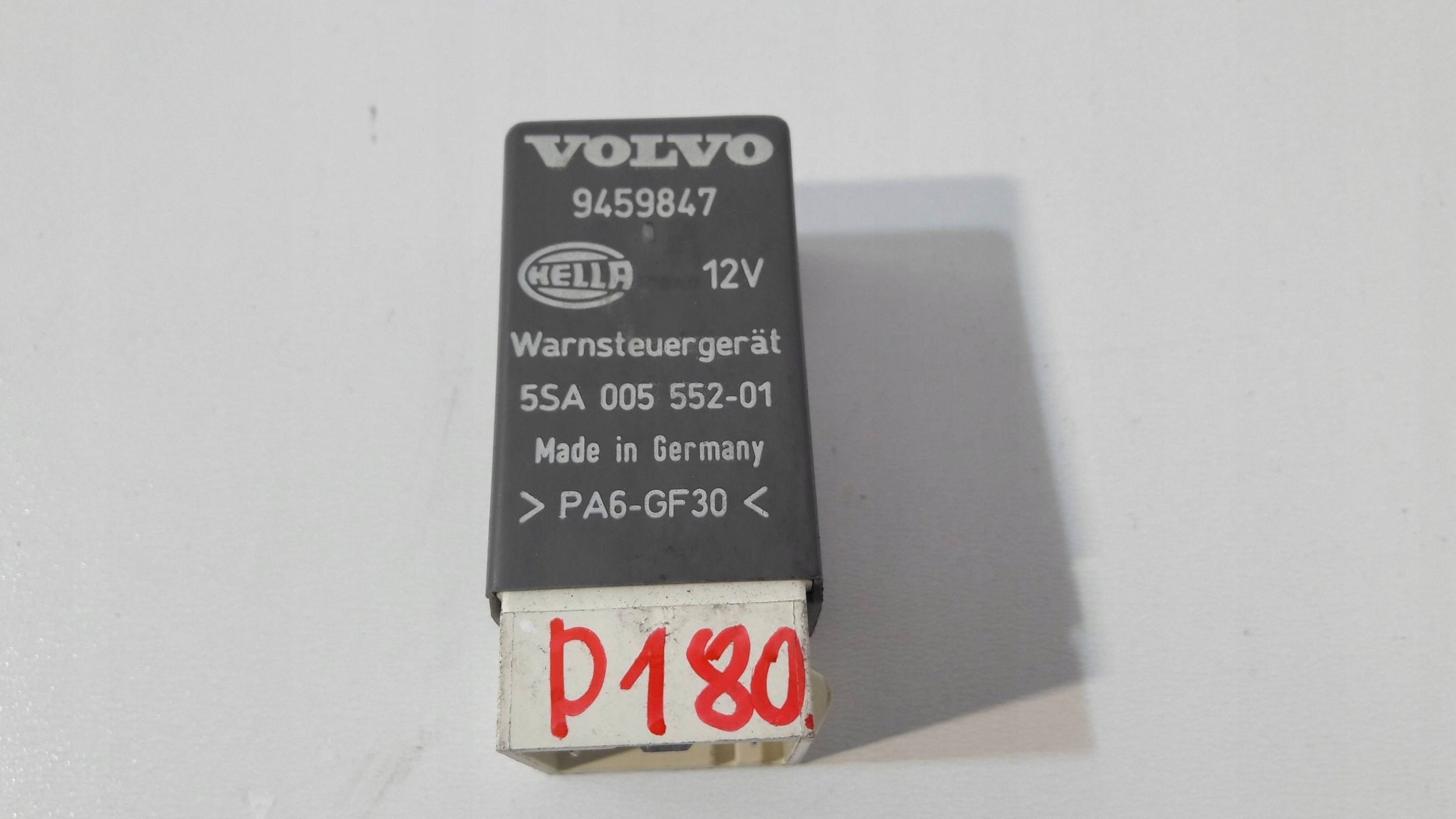 Volvo S70 V70 relay 9459847 (P180)