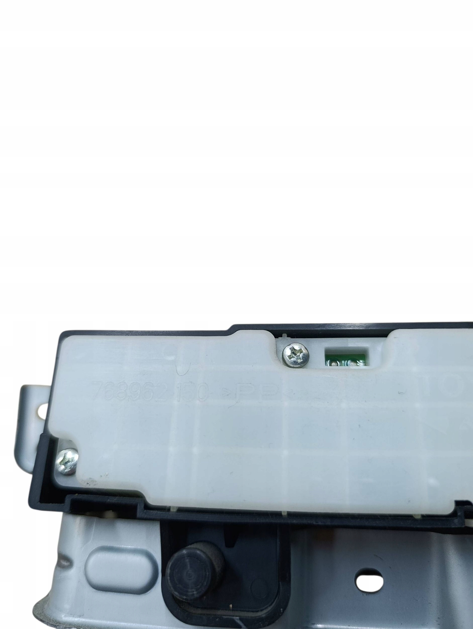 часы перед TOYOTA SEQUOIA (XK60) 832900C100