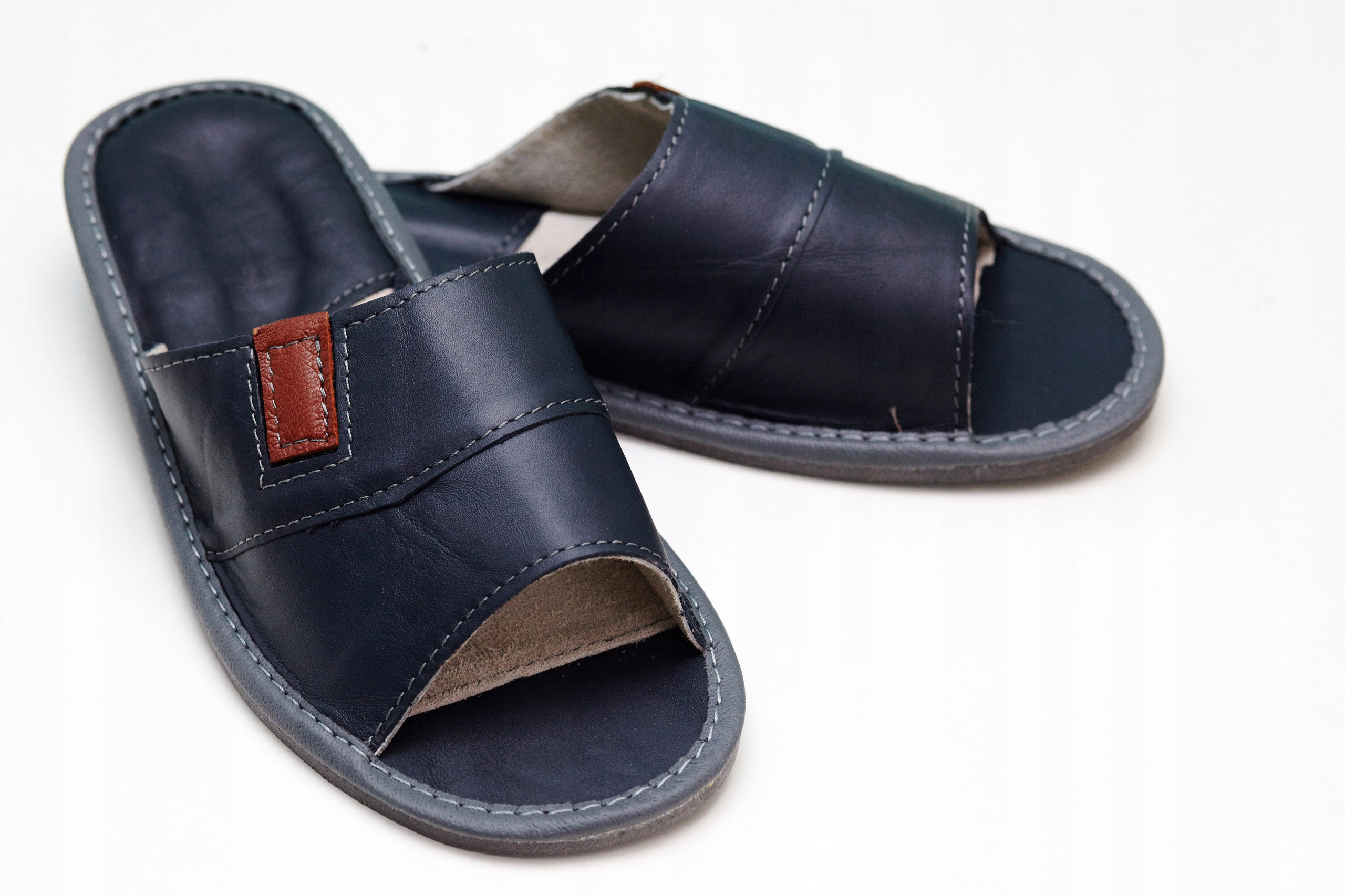 

Pantofle Kapcie Klapki Laczki Męskie Skórzane 44