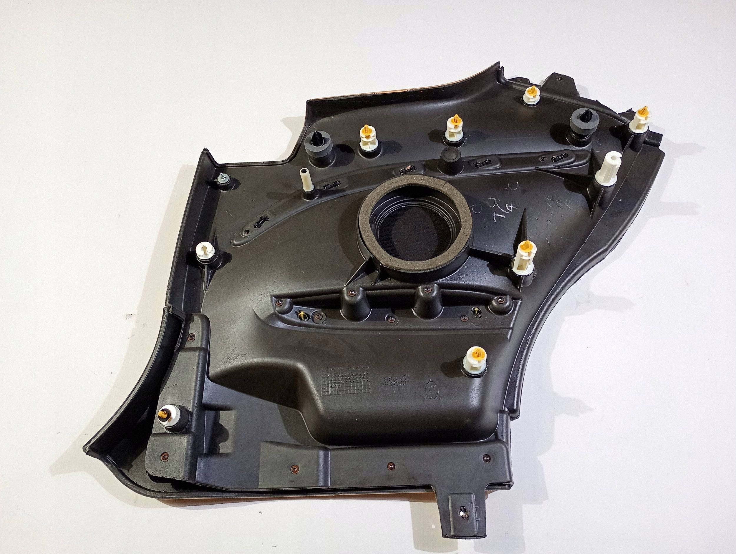 side upholstery rear part rear left Maserati GranTurismo 2008r