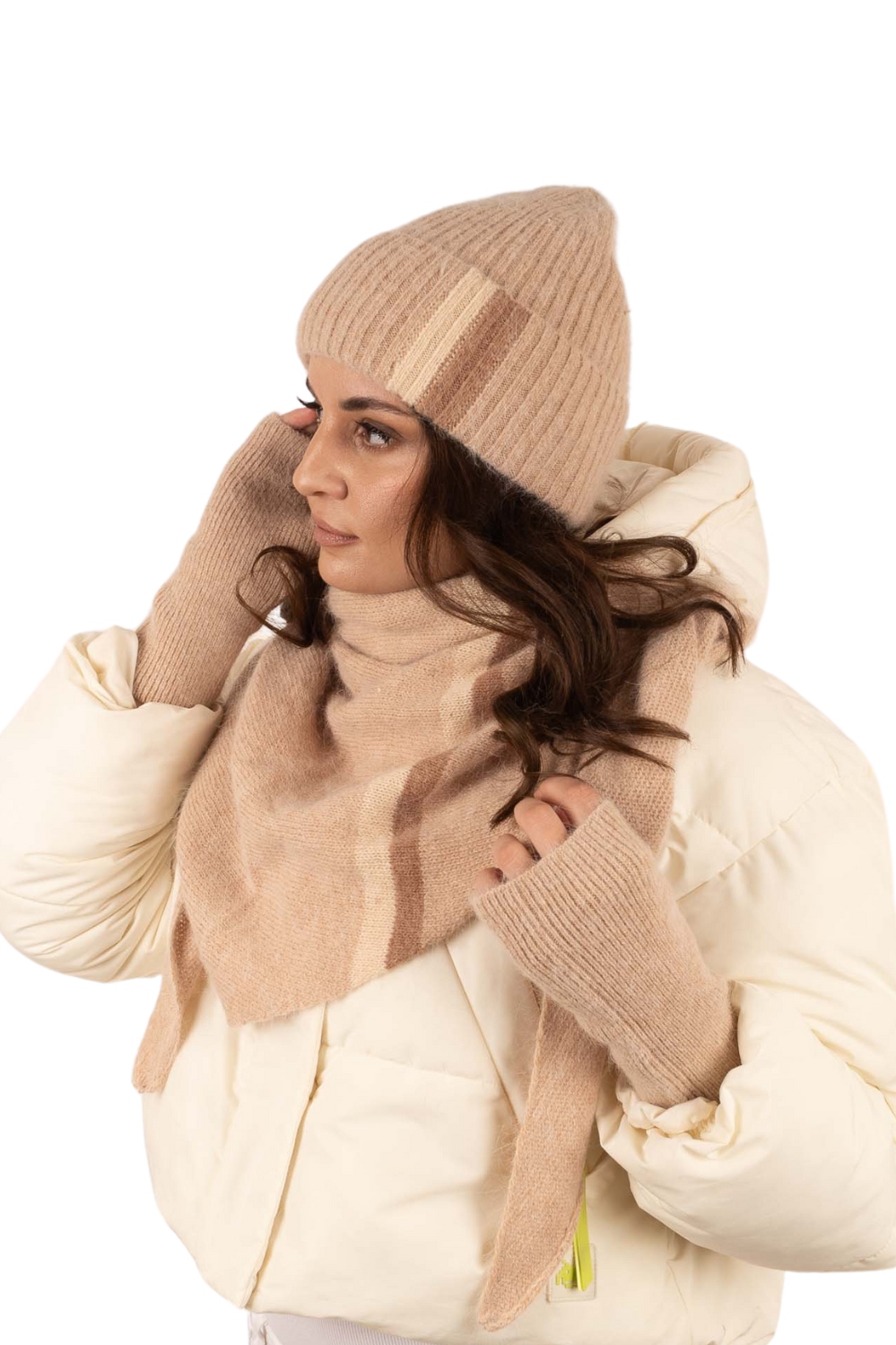 Komplet Z Angory Vlny Dámská Čepice Šátek Rukavice Mitenki Jako Dárek