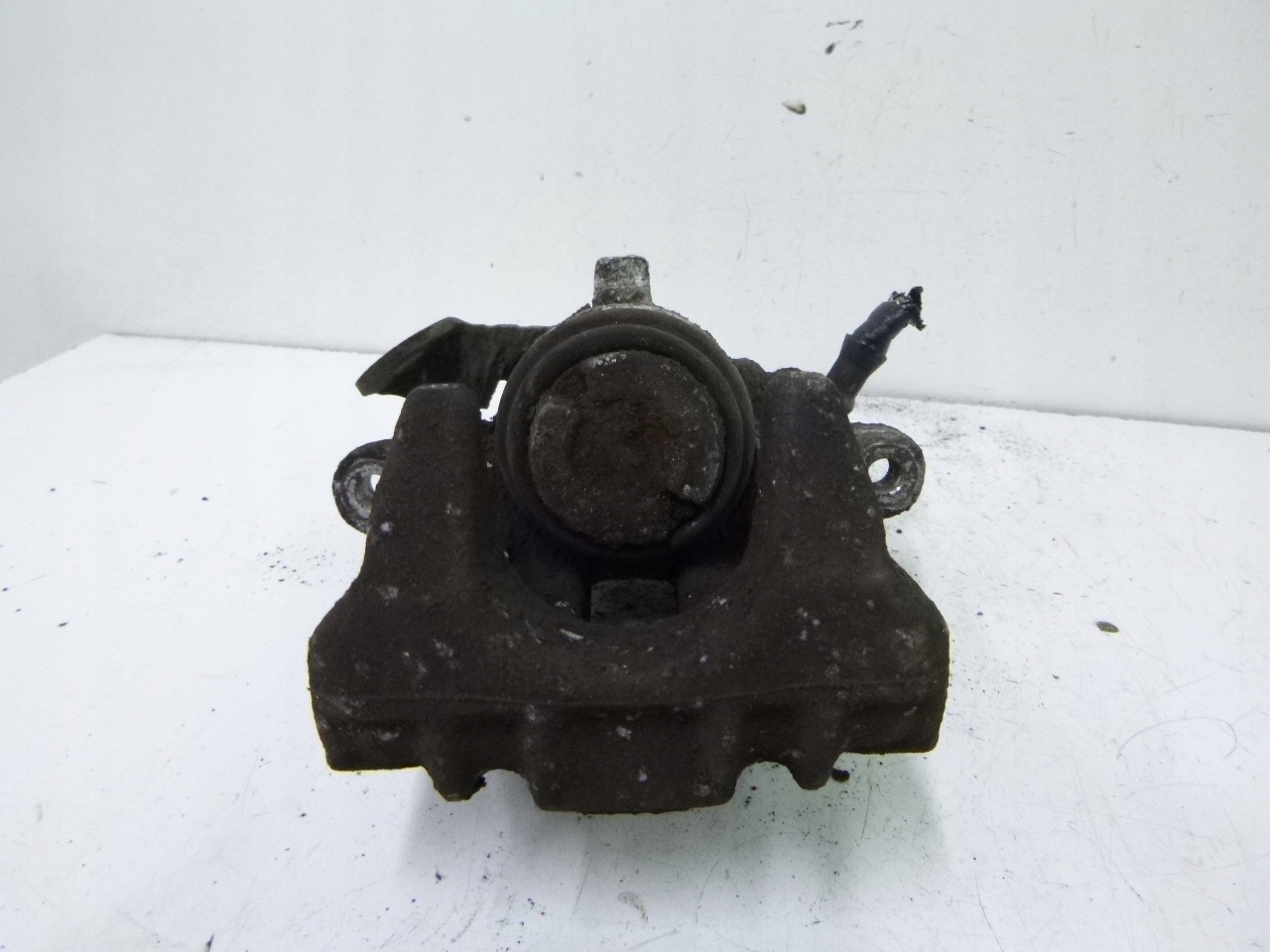 caliper brake rear part Volkswagen Golf IV 1.4 01r.