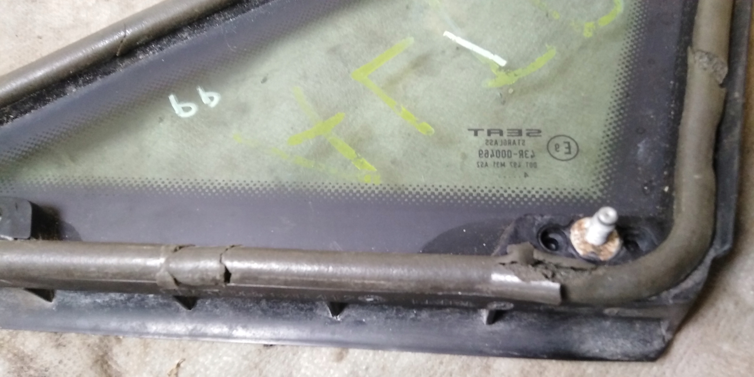 SEAT ALTEA SZYBA KAROSERYJNA PRAWY PRZÓD 04R AS2 Typ samochodu Samochody osobowe