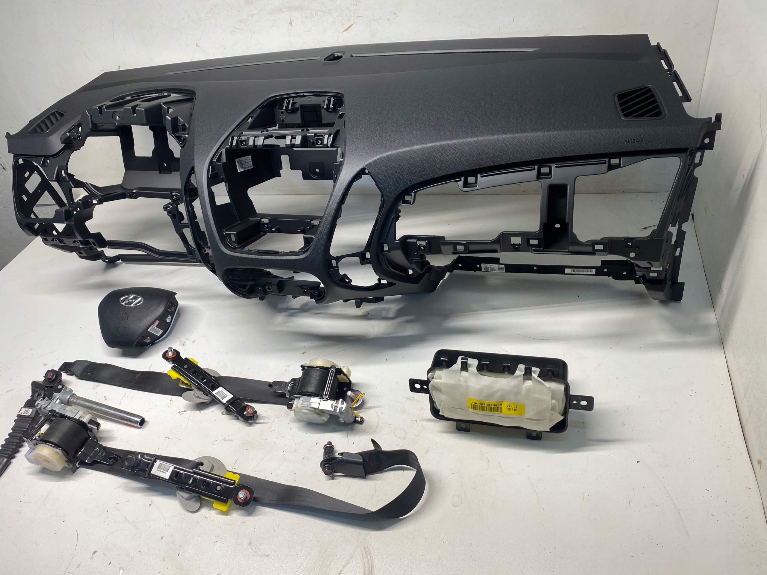 dashboard console airbags tension belts HYUNDAI IX35 10-15 original
