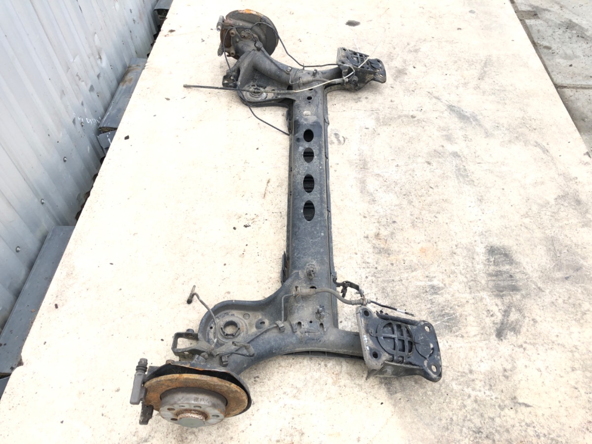 BELKA TYŁ VW T-CROSS Crossover TYLNA, ZAWIESZENIA Producent części OEM