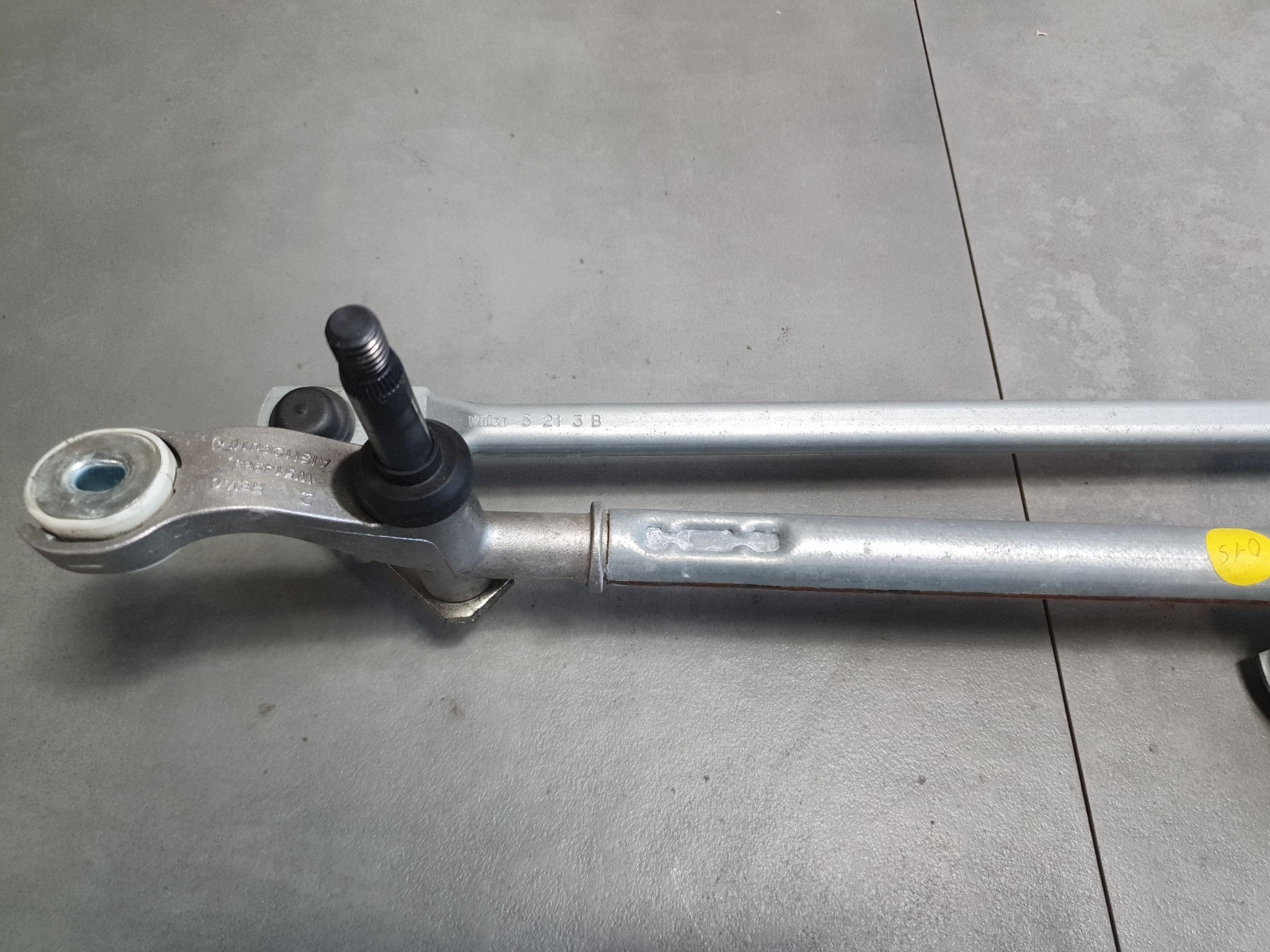 Audi SQ6 e-tron wiper mechanism front 95C955023AB