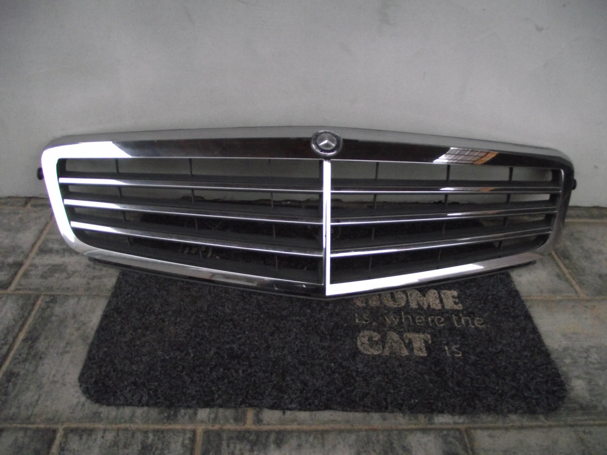MERCEDES W204 11 - 14 решетка радиатора
