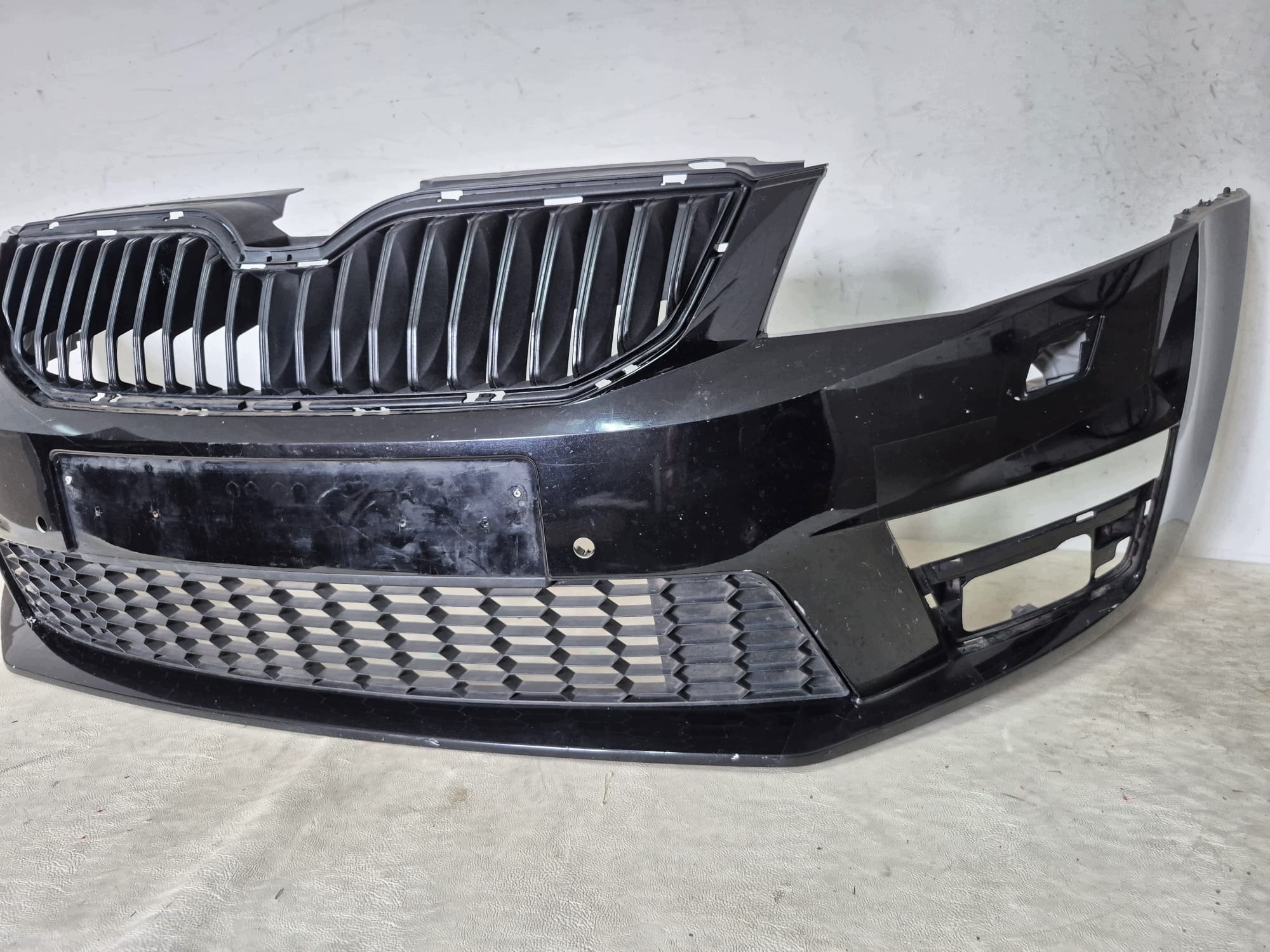 SKODA OCTAVIA III RS 5E0 12- bumper front front SPR PDC 5E0807221F
