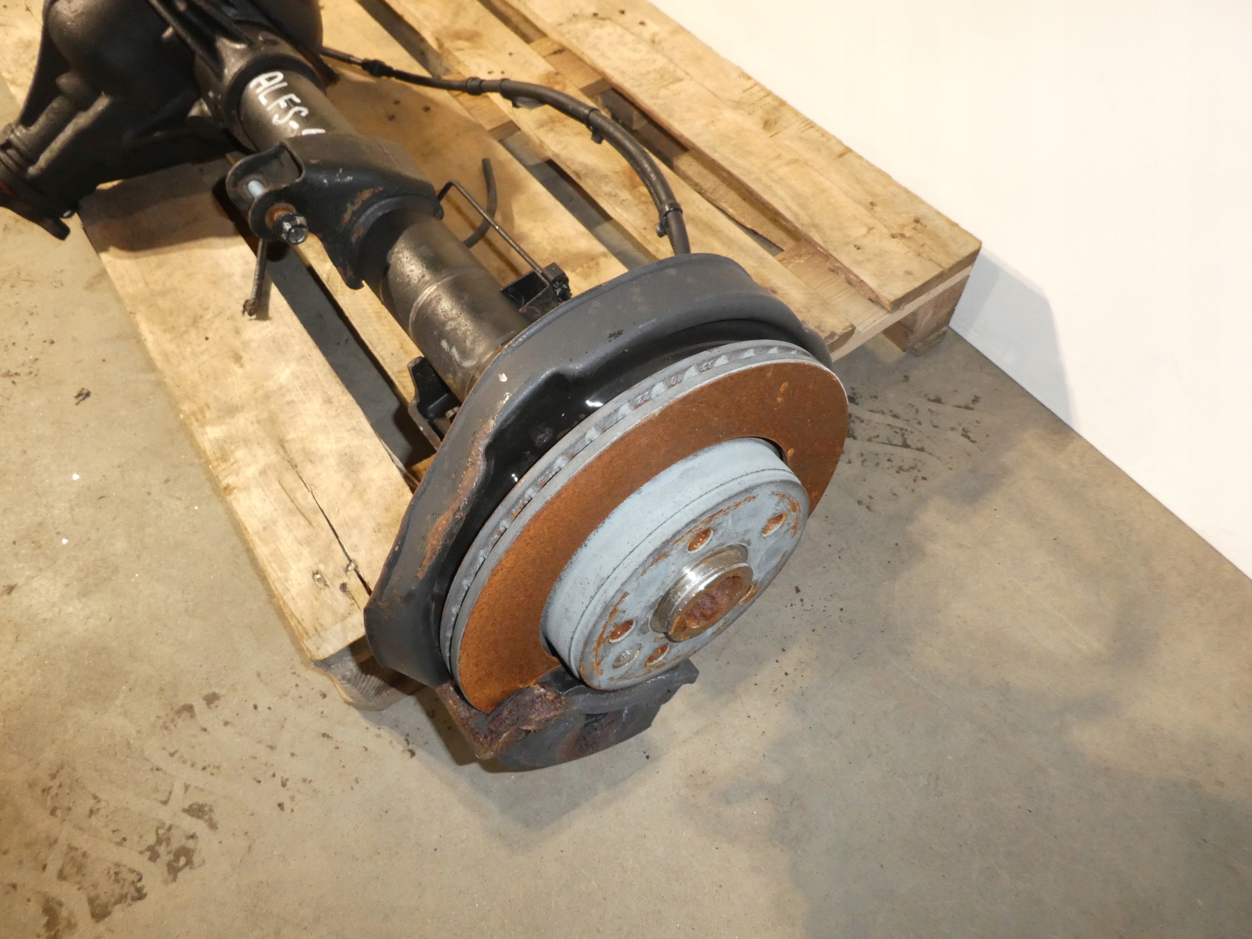 VW AMAROK differential diff rear part axis 2H6500040