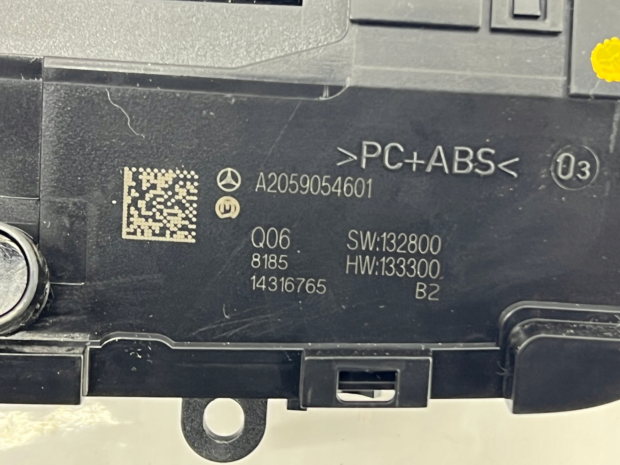 MERCEDES W205 C-KLASA PANEL button RADIA NAVI MEDIA A2059054601