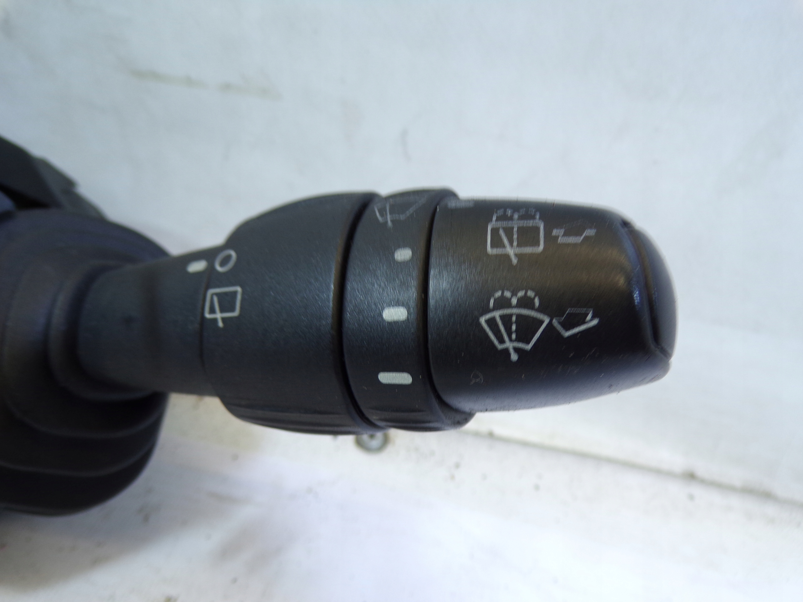 DEVIO LUCI TERGICRISTALLO TERGI FIAT STILO 07353729620