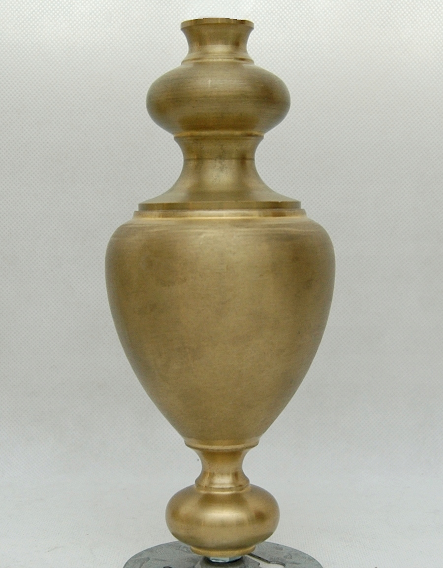 Mosadzná stĺp, základňa lampy, lampy