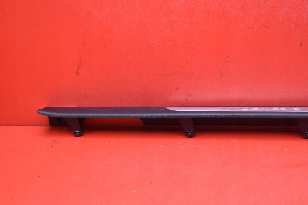 cap threshold right inner 85881-2M100 HYUNDAI GENESIS and COUPE 08-12