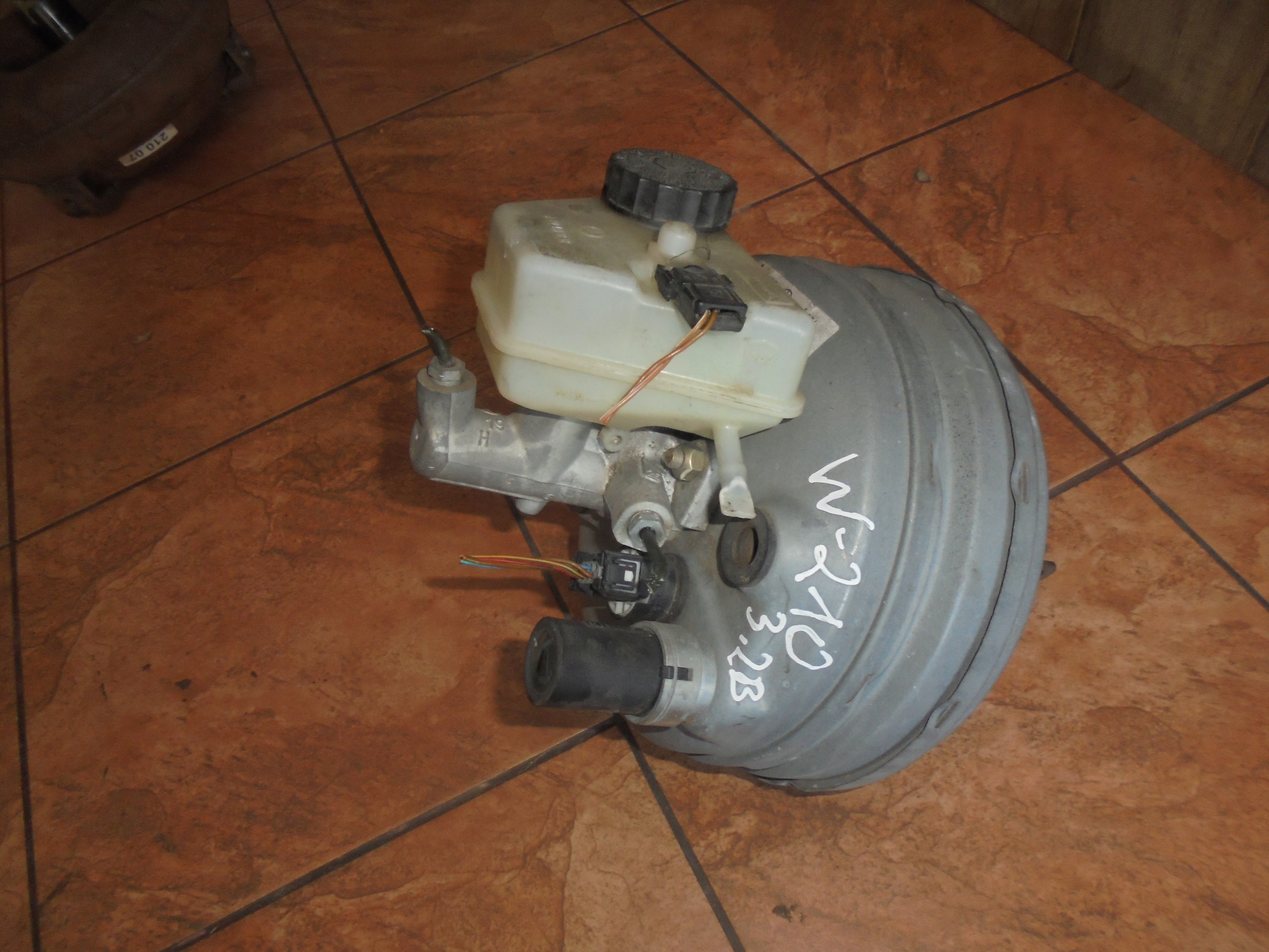 SERWO POMPA HAMULCOWA MERCEDES W210 3.2B