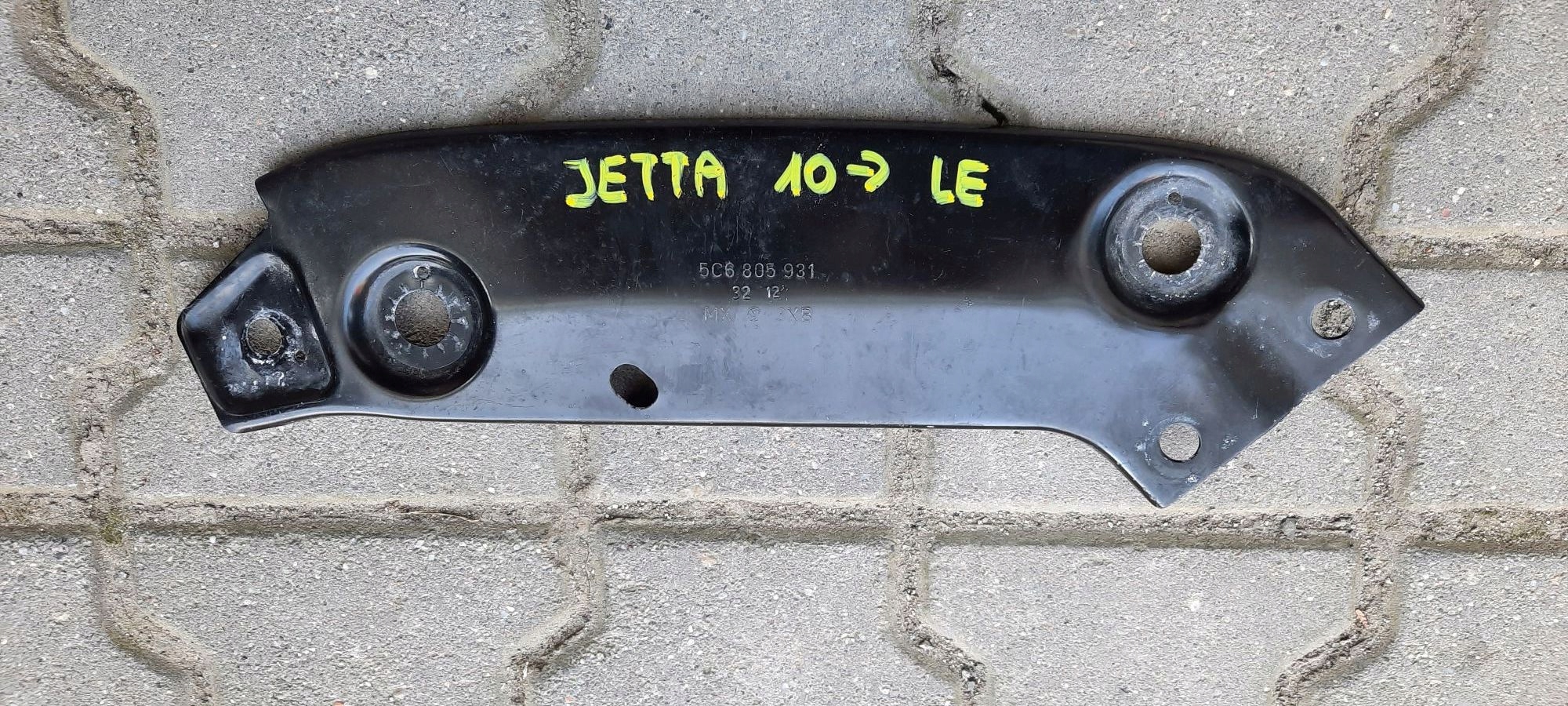 levý OKULAR stěny předního VW JETTA 10->