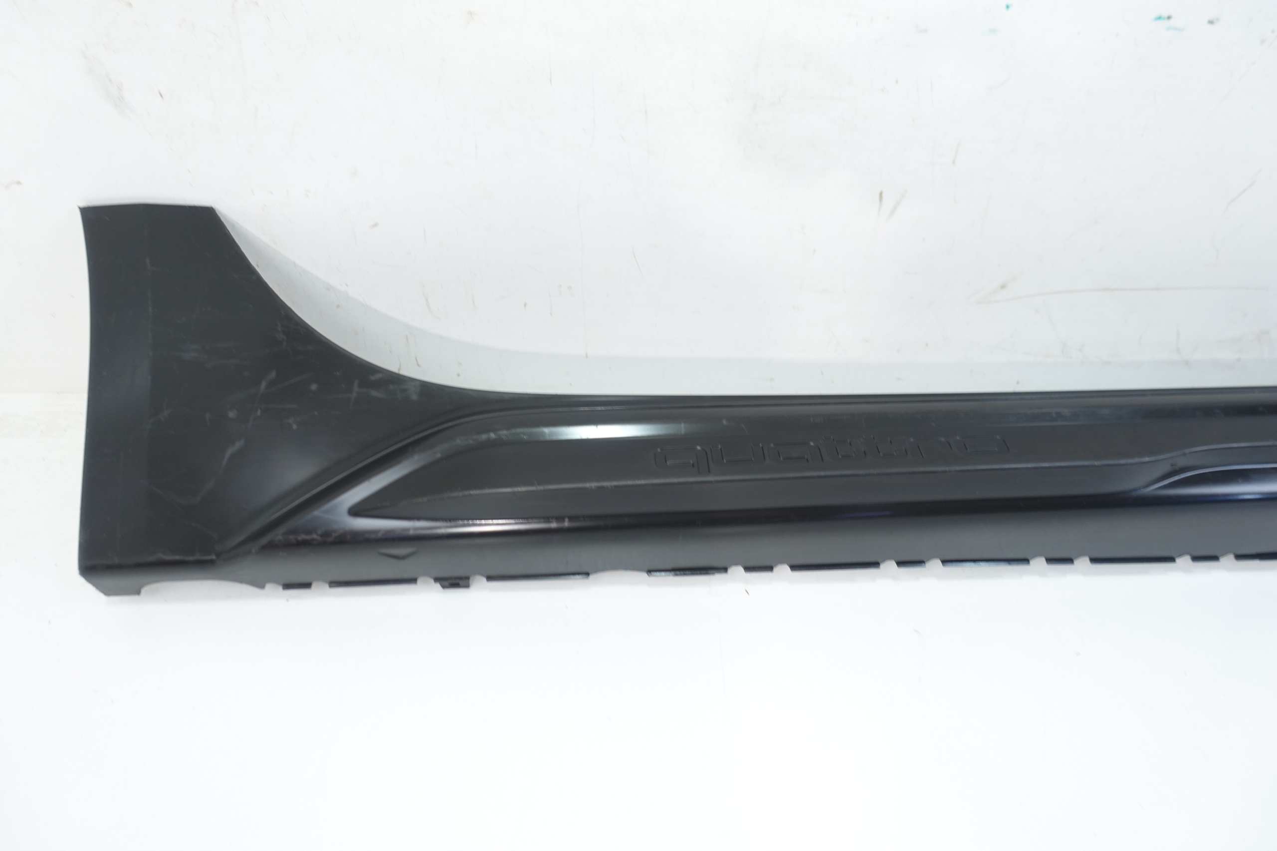 moulding threshold right AUDI A4 B9 LIFT KOMBI ALLROAD