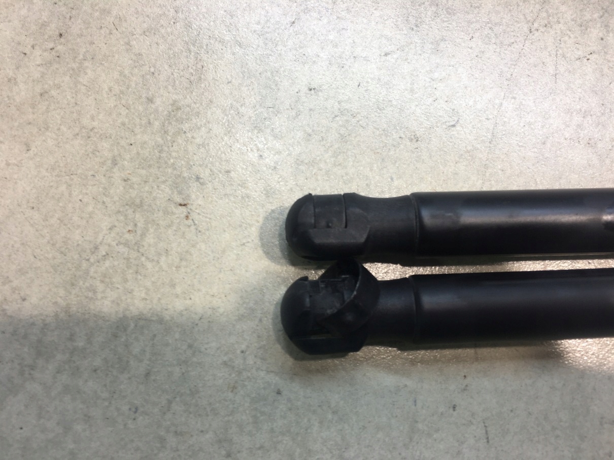 damper bonnet boot BMW 1 E87 118 D 7060622