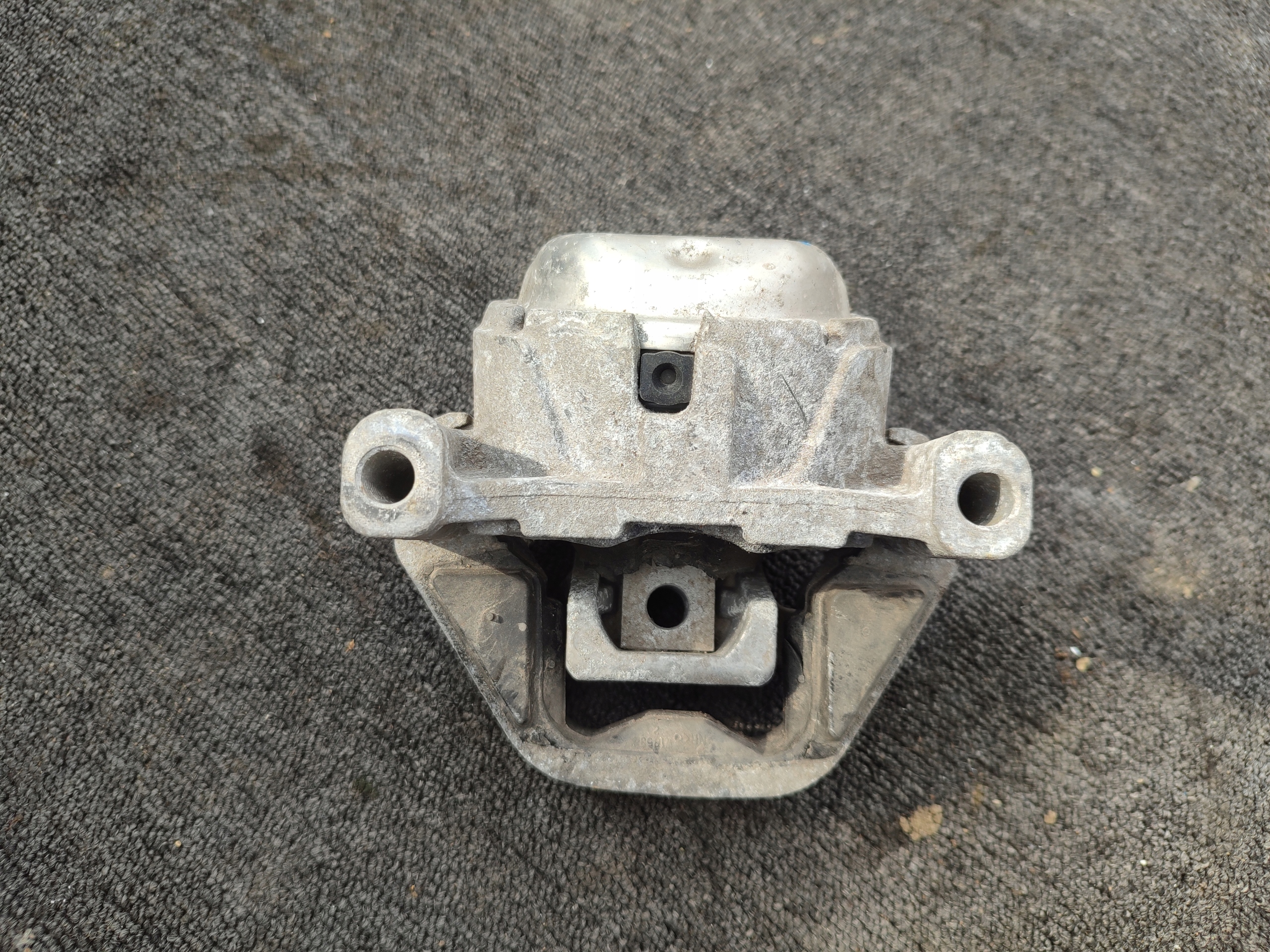 engine mount Audi A6 C7 2.0 TFSI CDN