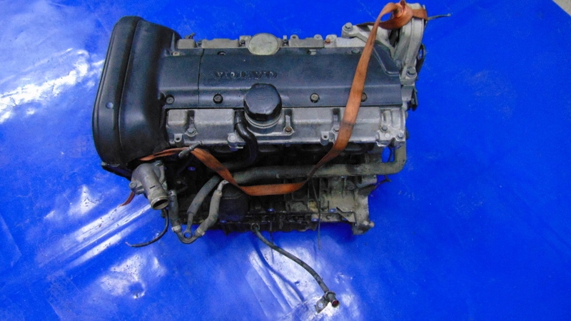 engine 2.0T B5204T TURBO VOLVO S80 and 98-06R