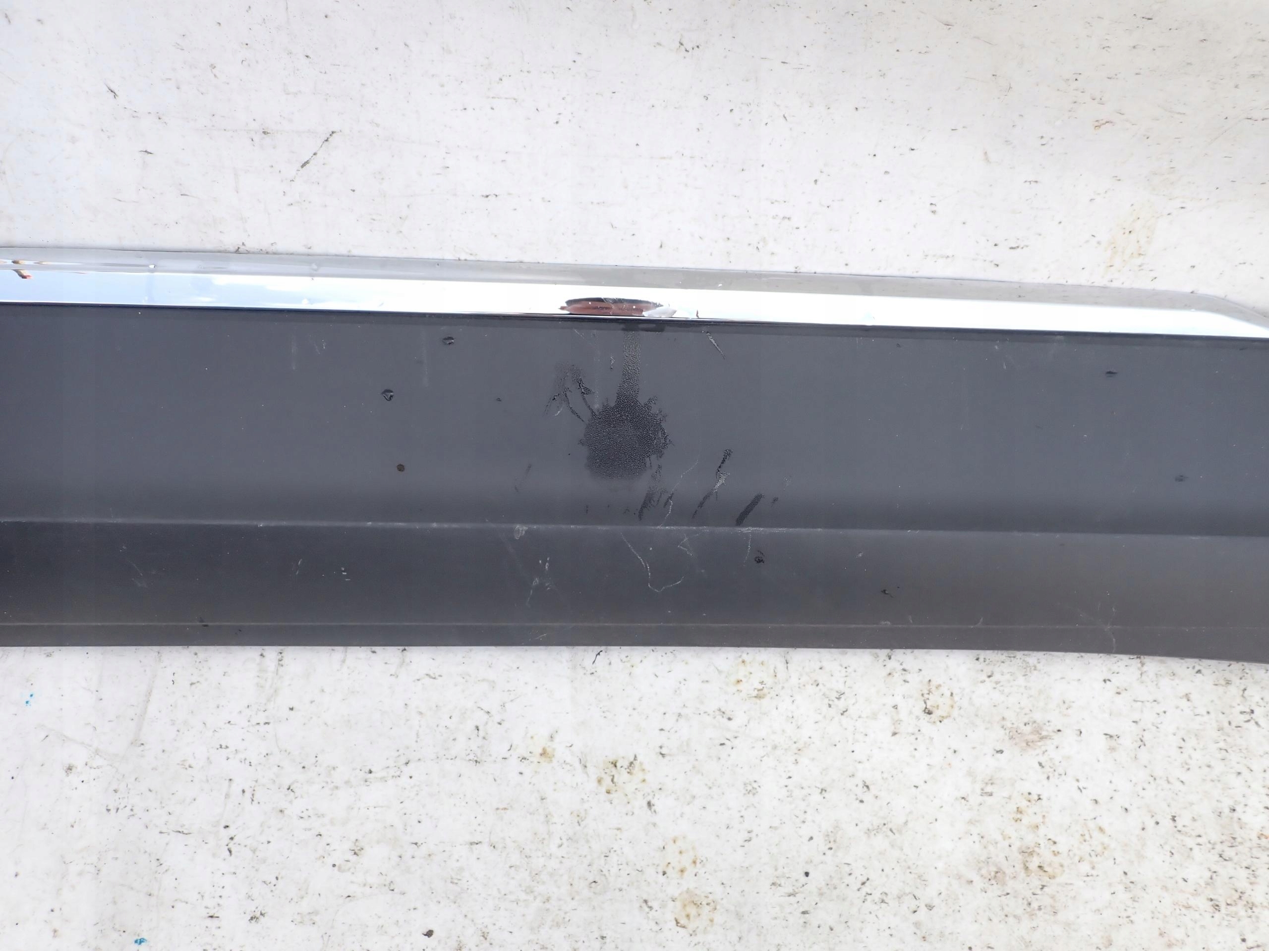 VW TIGUAN II 5NA 16- moulding door right front