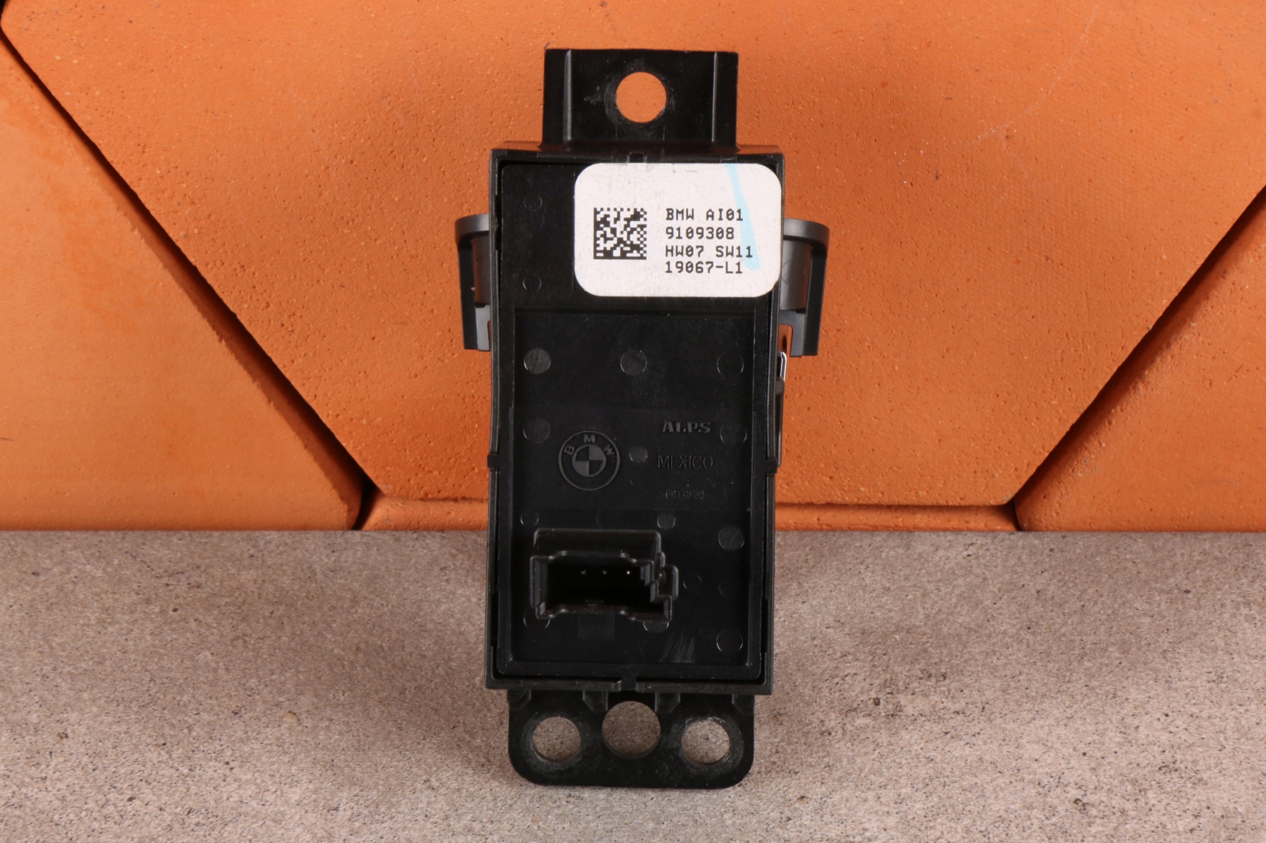BMW 7 G11 G12 button switch brakes POSTOJOWEGO AUTO HOLD 9109308