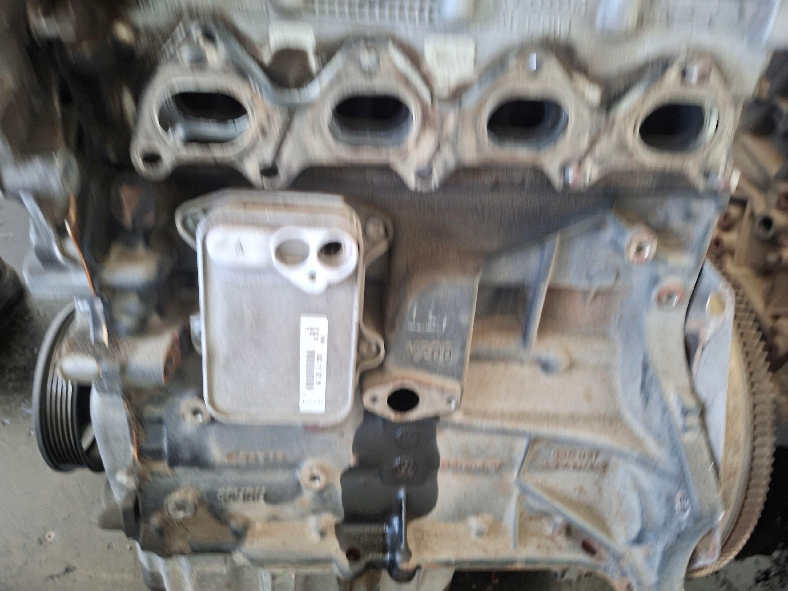 engine unprotected pillar 1.4 TFSI VOLKSWAGEN CKM