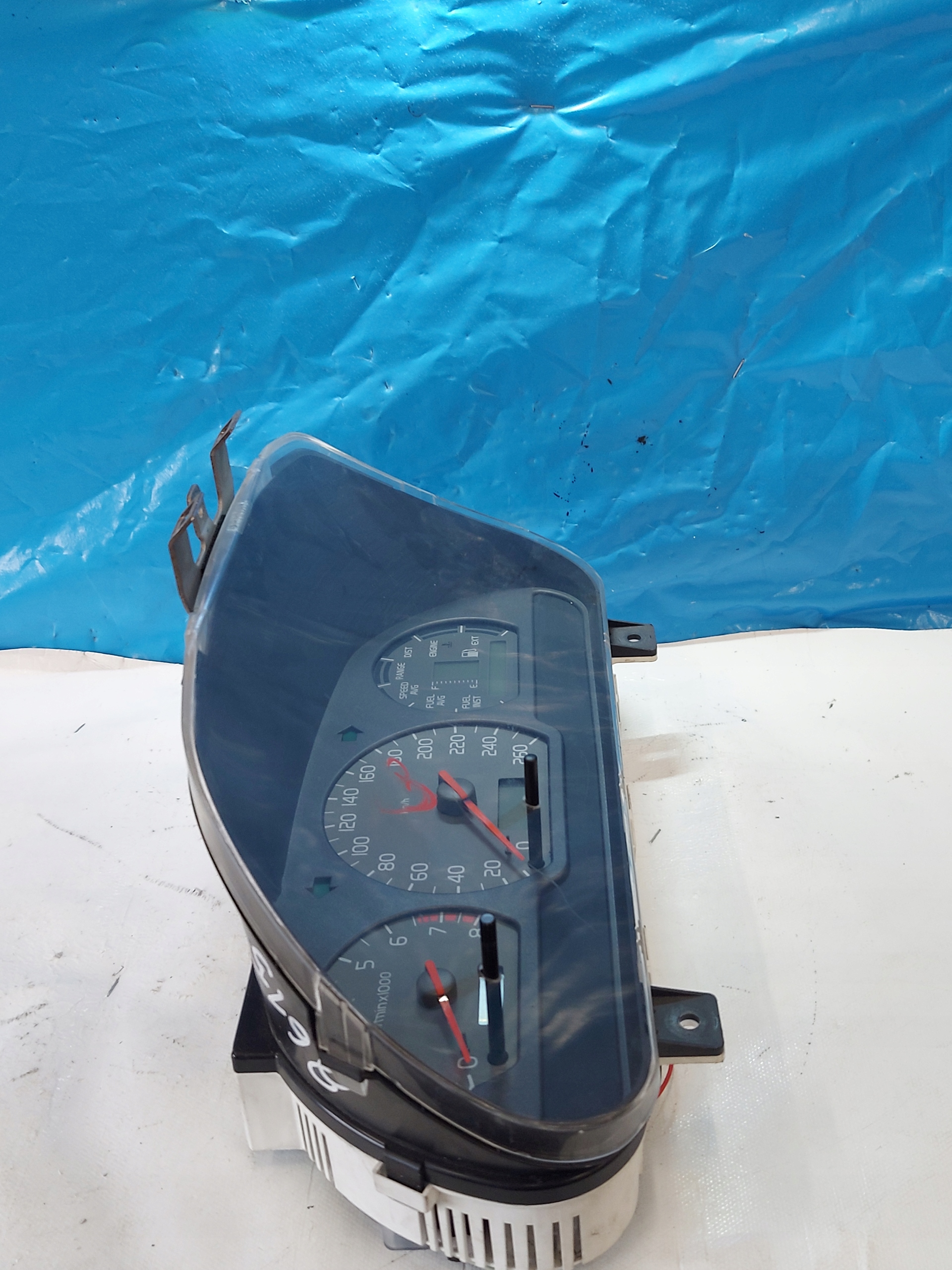 dials clock VOLVO V40 2.0T 29598