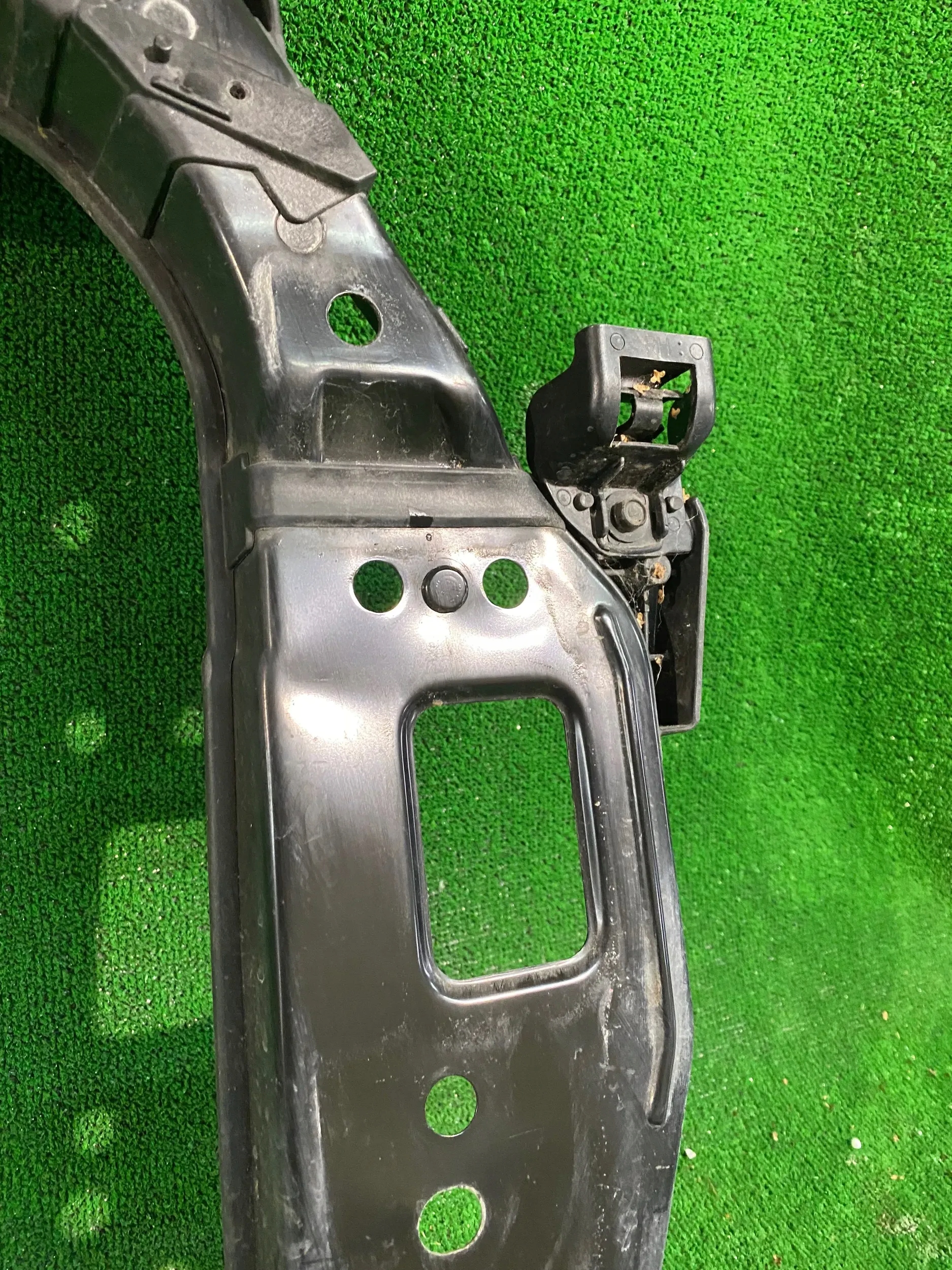 support panel for radiators front pillar iron KIA RIO III