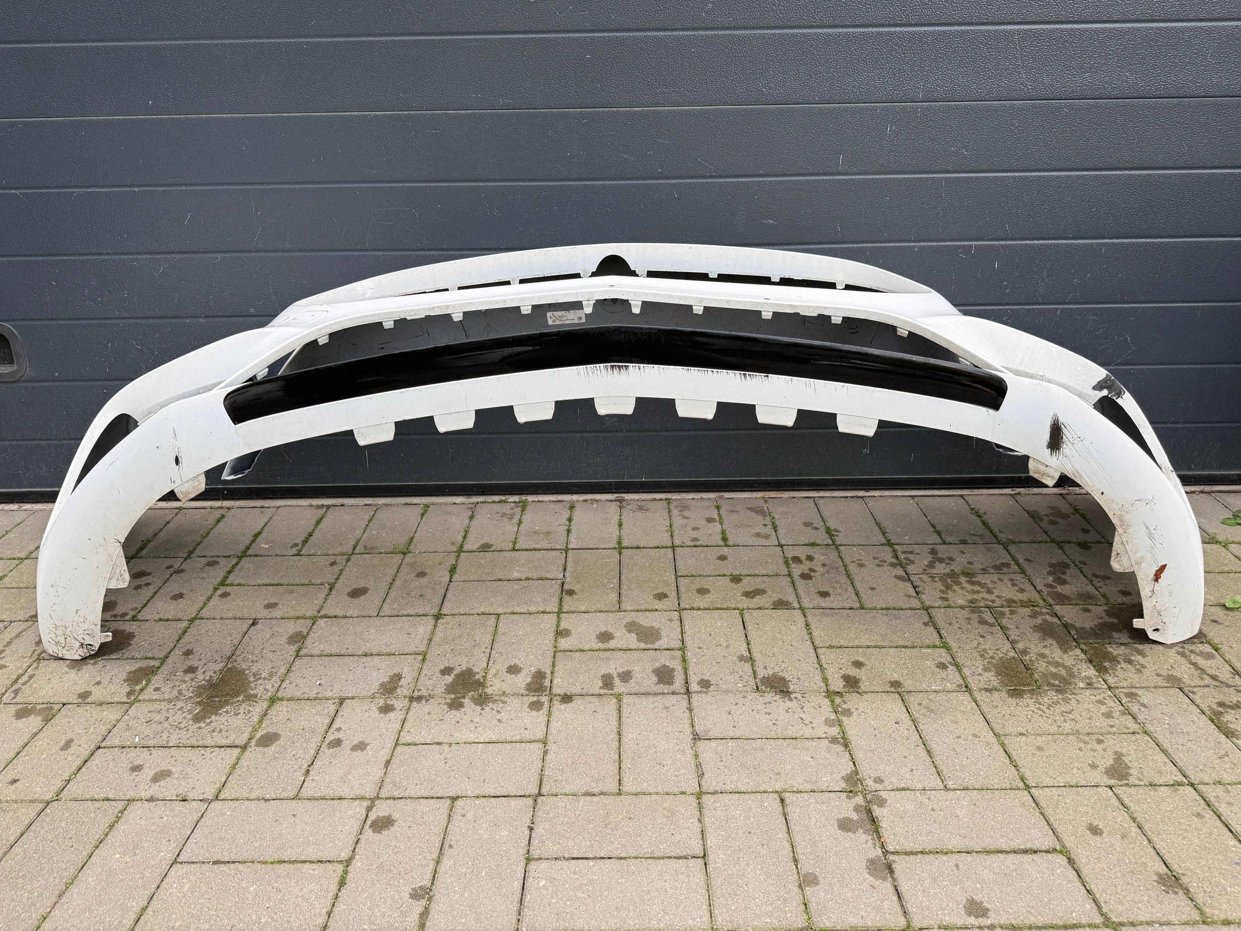 Mercedes B A247 Amg 18- bumper front front