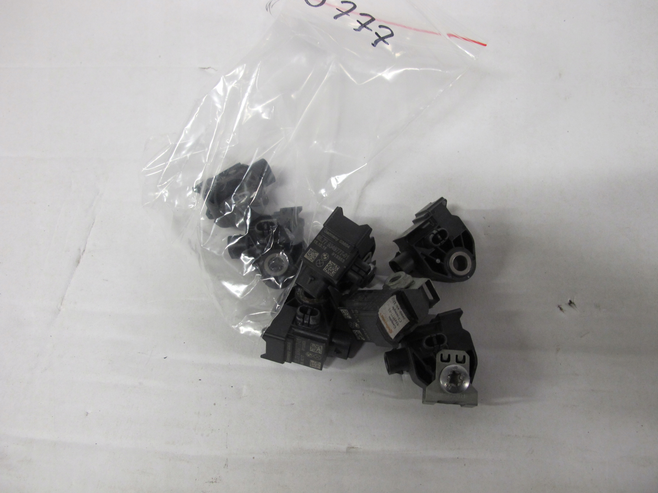 Датчик удара BMW G11 G01 G20 G30 9349777