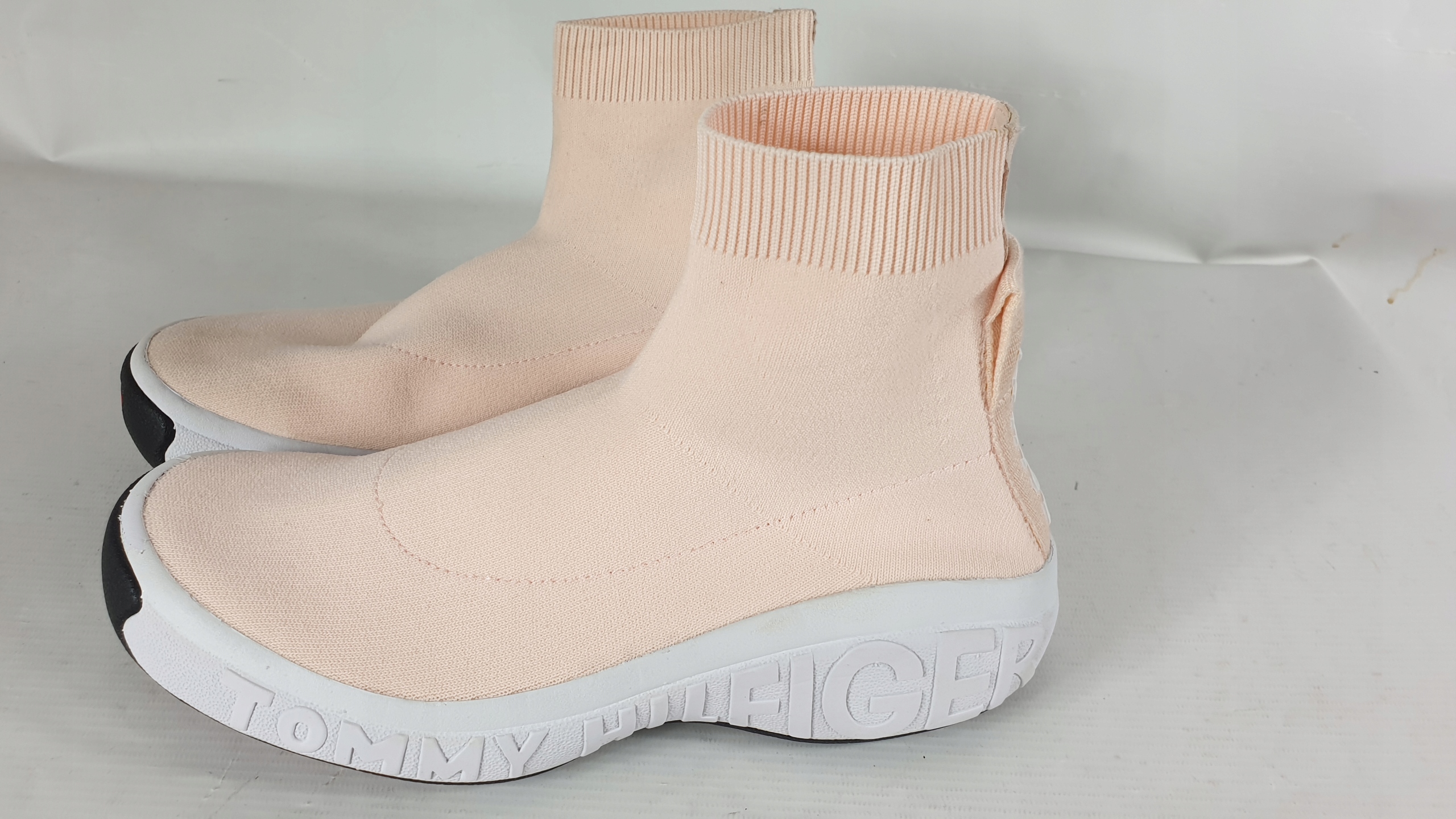 Tommy Hilfiger Pletené tenisky EN0EN00508 R 40