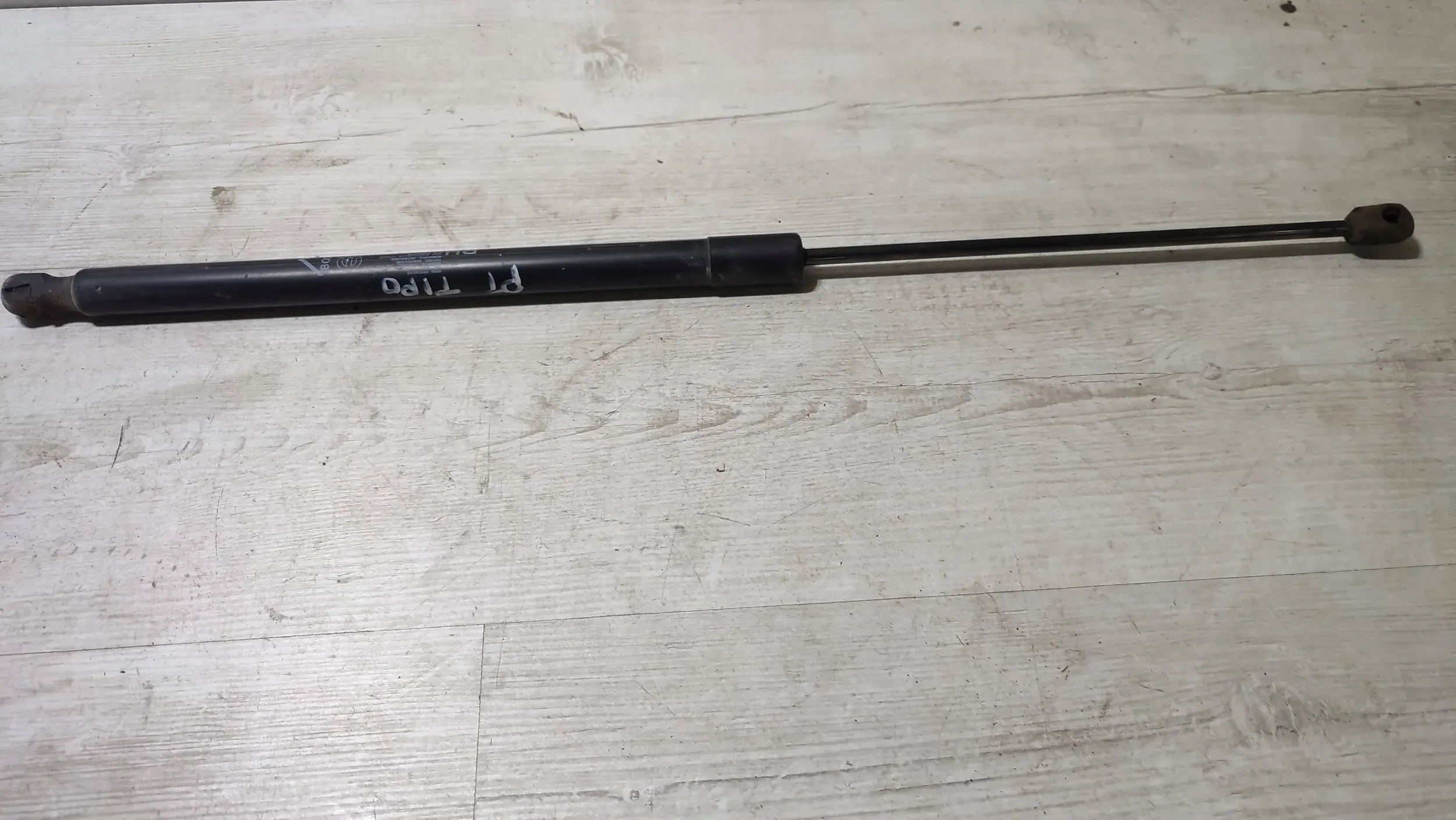 Fiat Tipo II HB 19r. 1.4 rear part side right damper bonnet rear part
