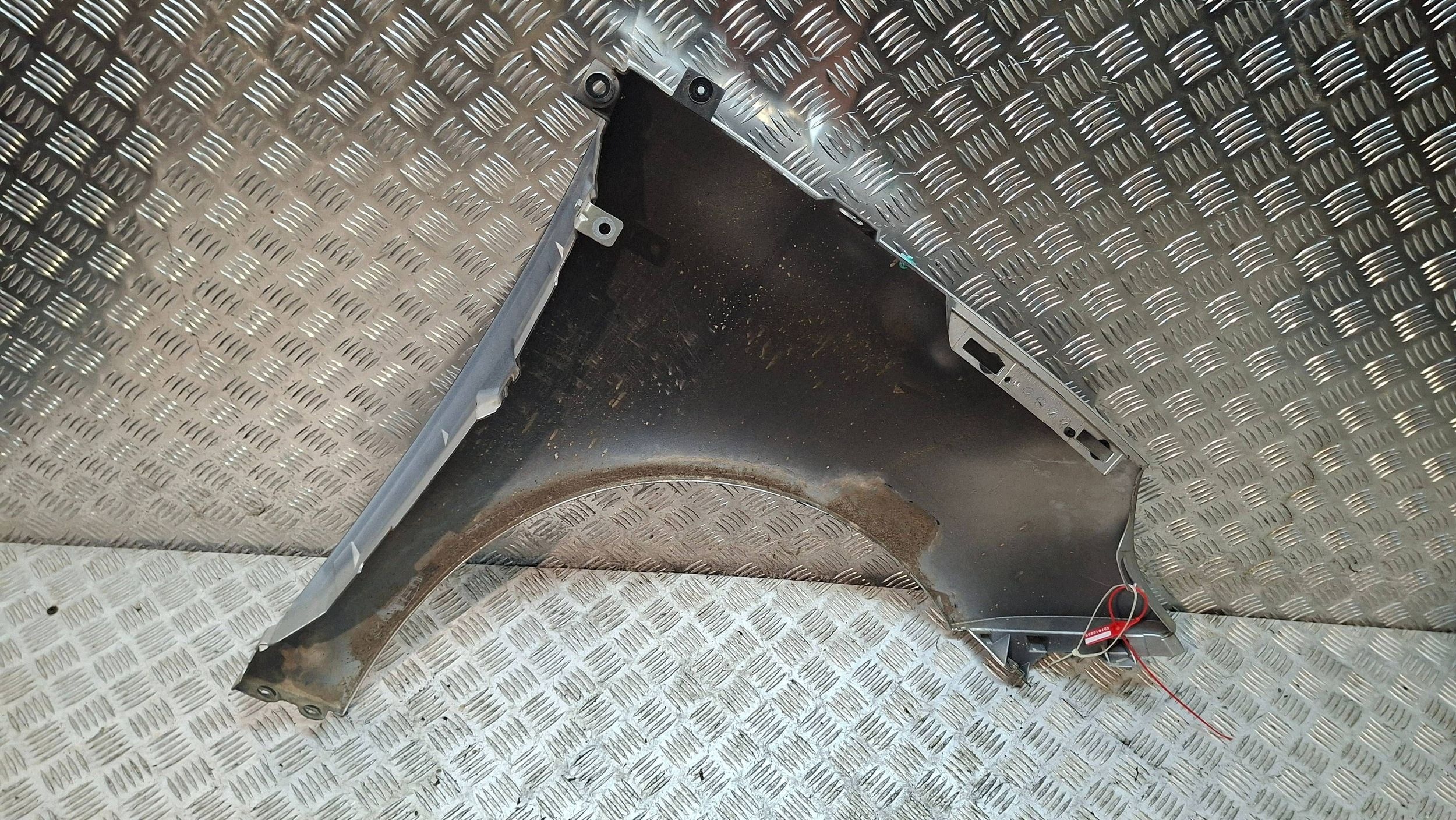 fender front left 631010010R RENAULT SCENIC III 2009-2012