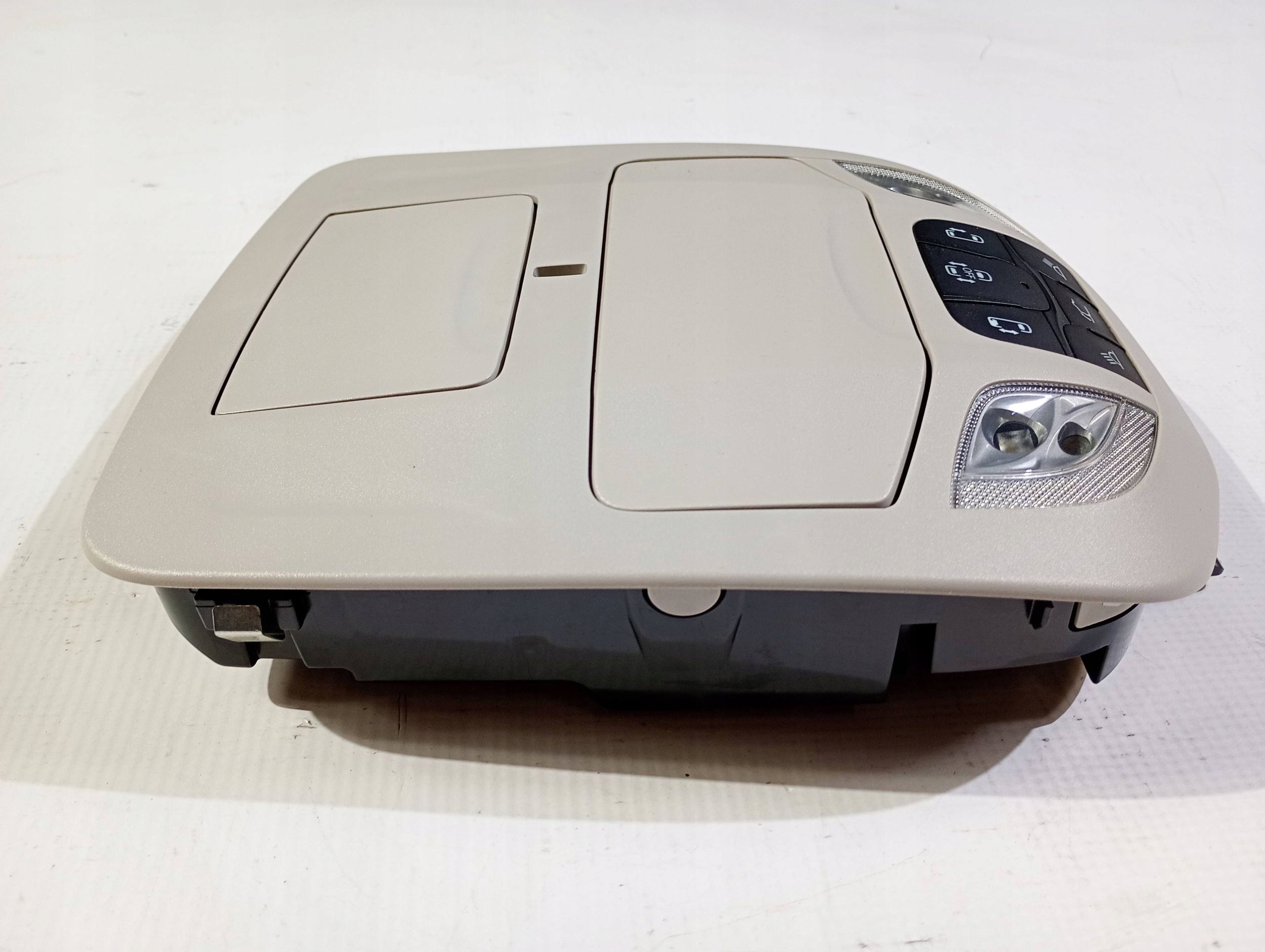 light oswietlenie of the interior cabs passenger compartment Chrysler Pacifica 2017