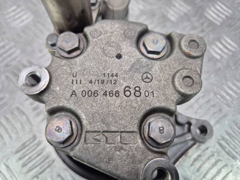 Mercedes C200 CGI W204 servo pump 271.860 A0064666801