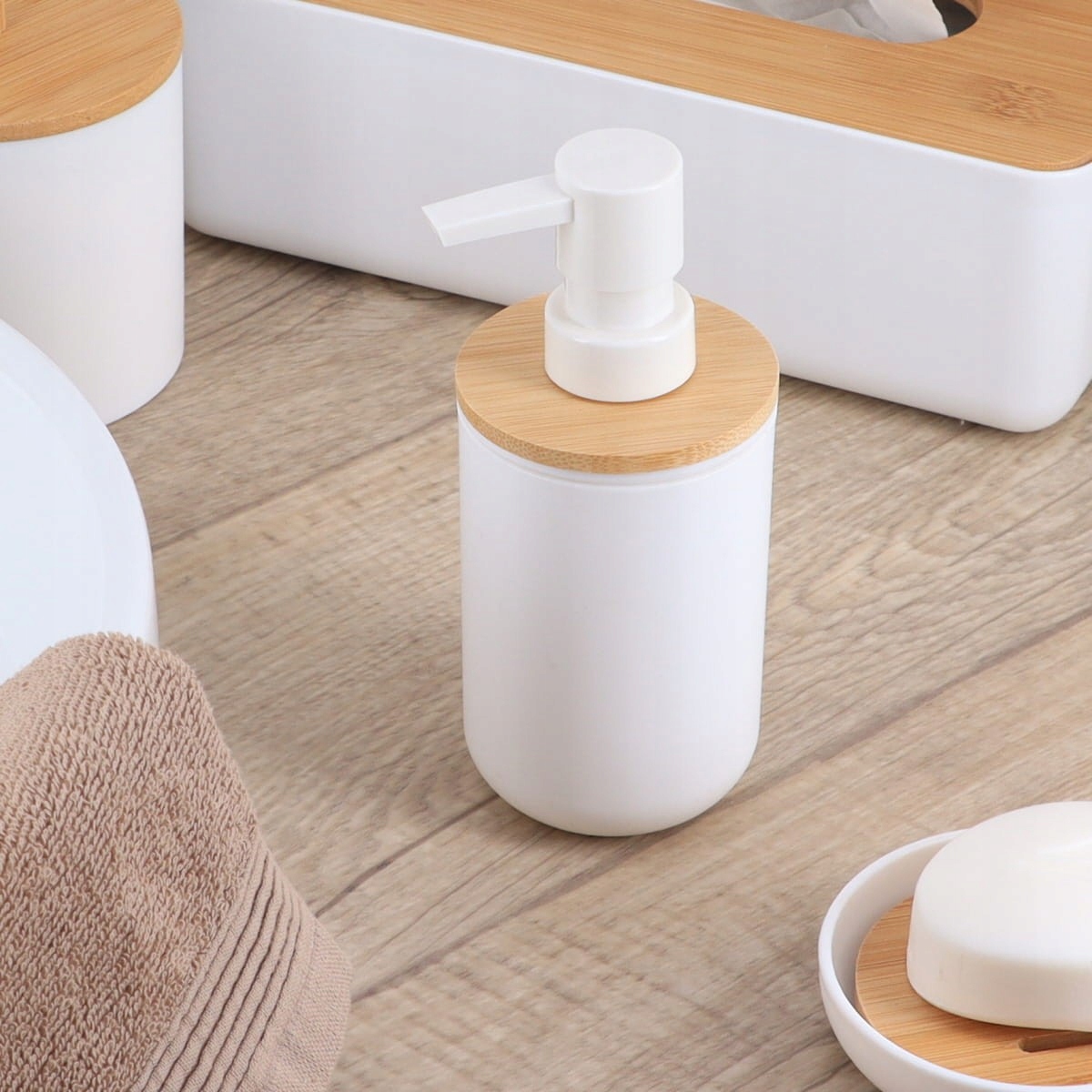 Dozownik do mydła z bambusowym elementem Butelka Kod producenta 6274210