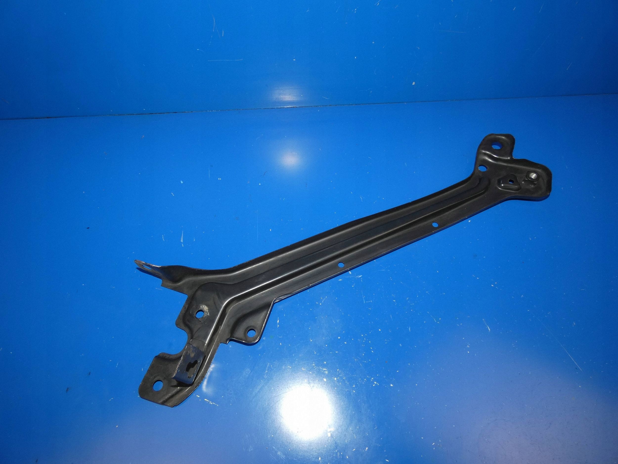 SKODA SUPERB III 3V console holder supports of the front left front