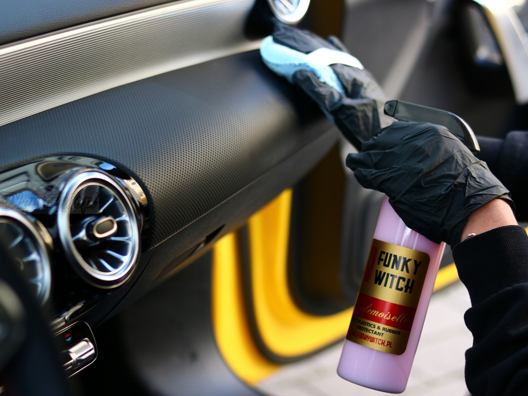 Funky Witch Mademoiselle 215ml - matowy dressing Producent Funky Witch