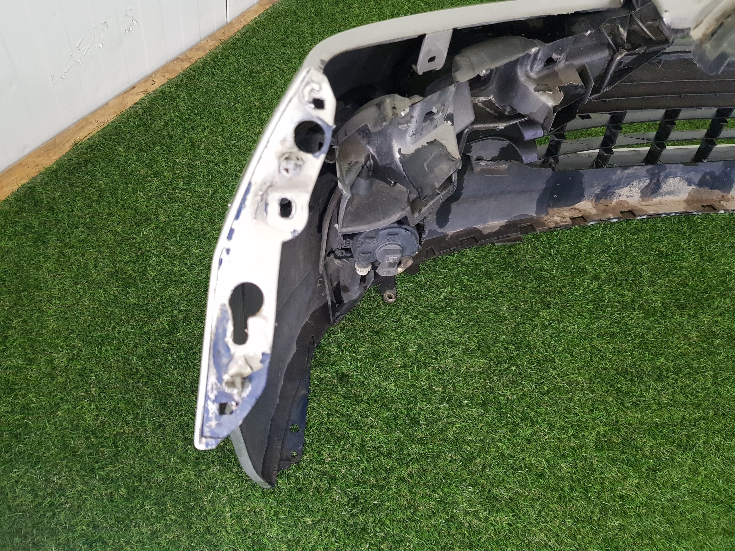bumper front front PEUGEOT 207 9649581380