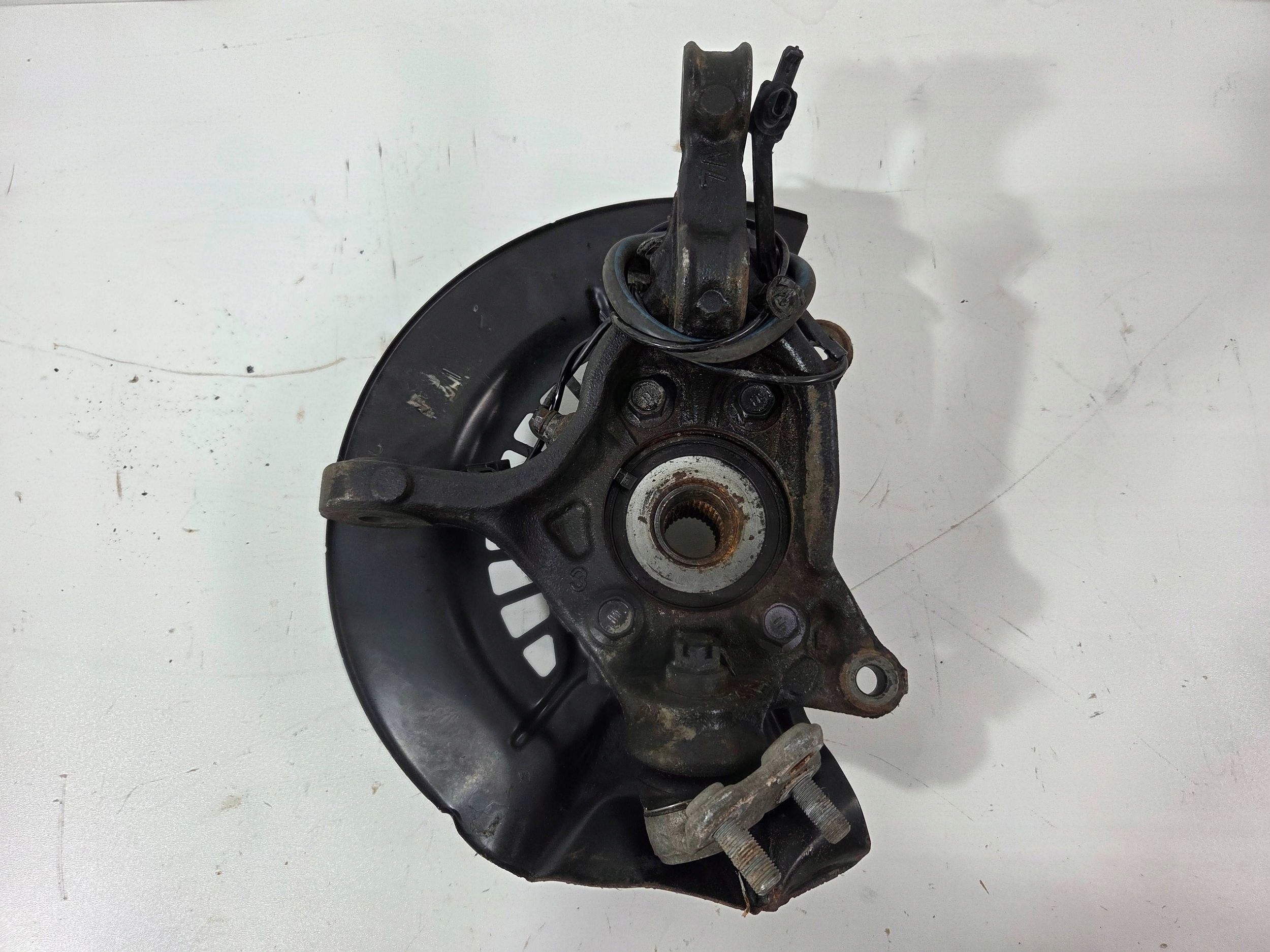 Toyota RAV 4 V (XA50) 2,5H swing front left 7A (Z740)