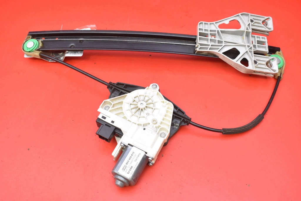 window regulator right rear part 8K0959812 AUDI A4 B8 KOMBI 07-11
