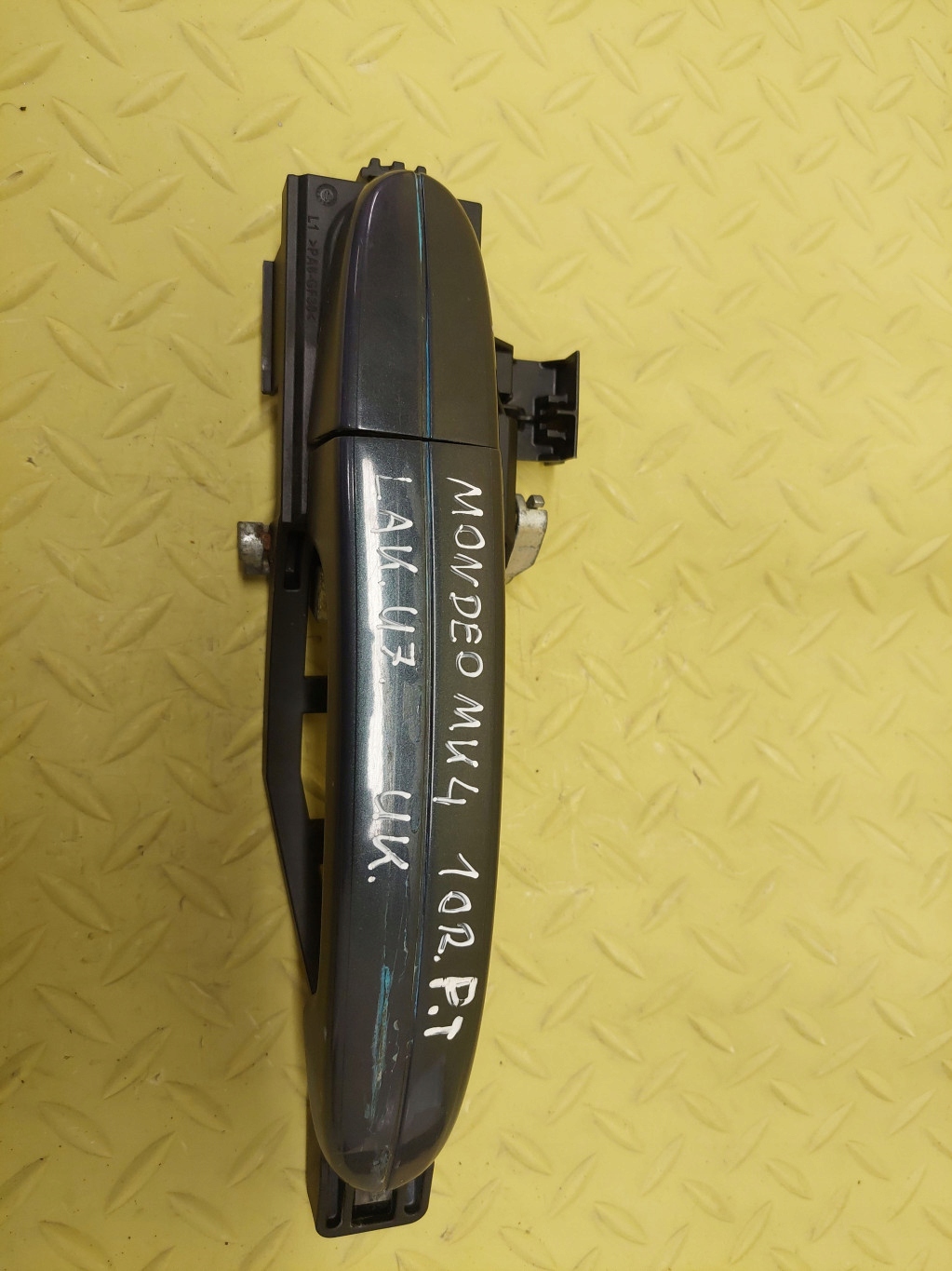 FORD MONDEO MK4 handle right rear part LAKIER U7