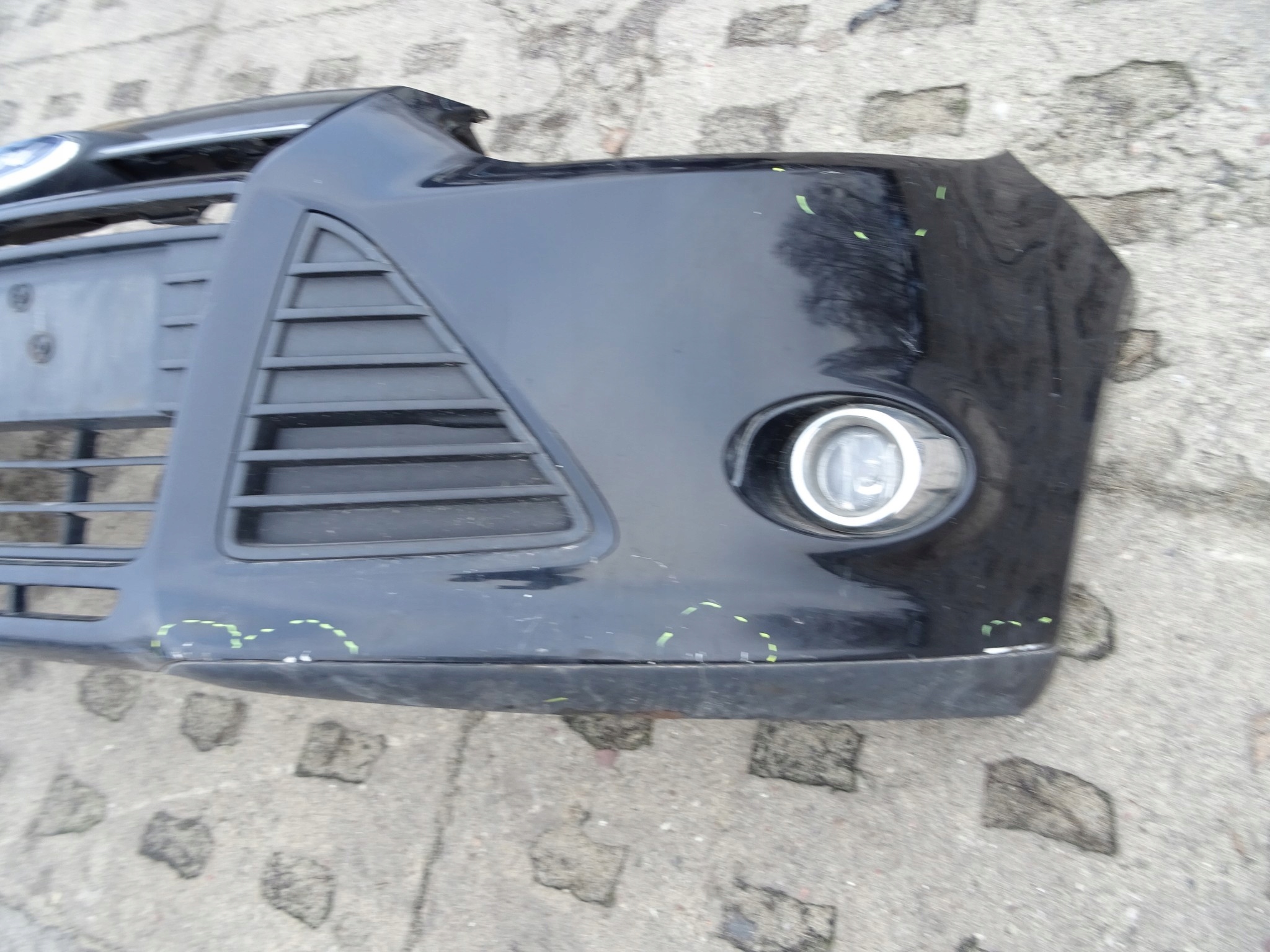 FORD FOCUS MK3 nárazník předek přední