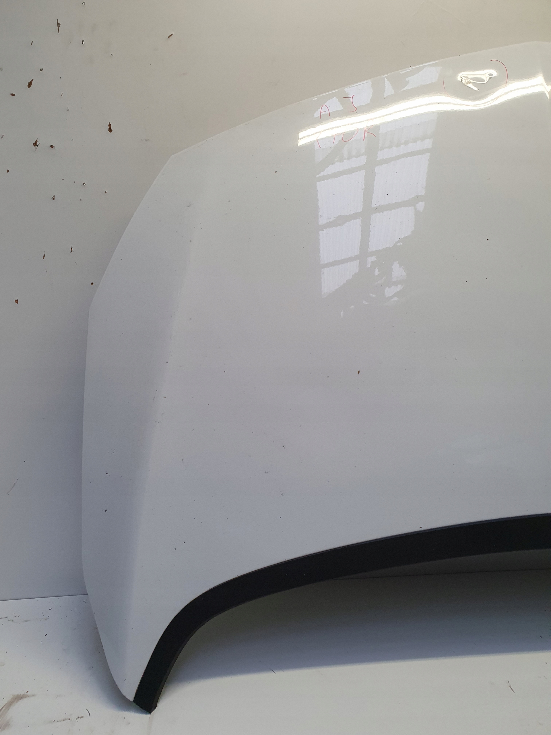 OPEL ASTRA J bonnet Y40R