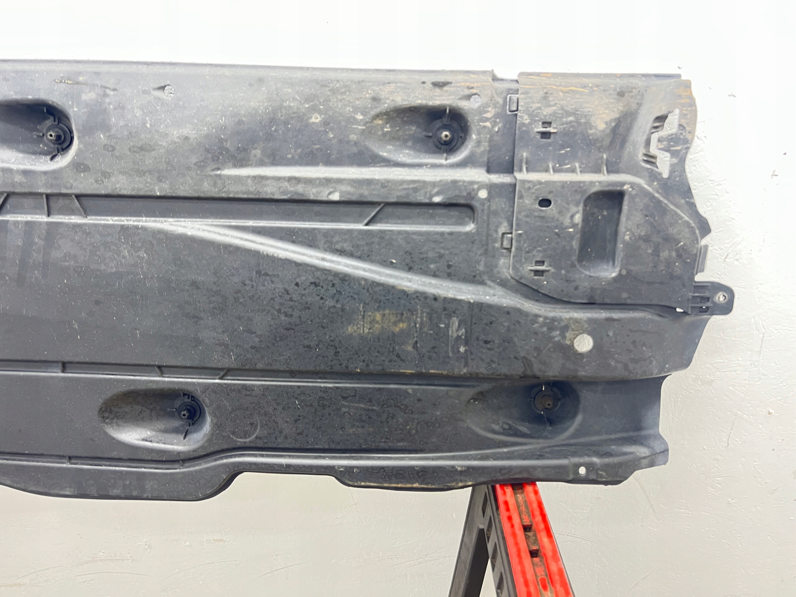 VW T-ROC cover chassis right 5Q0825202L
